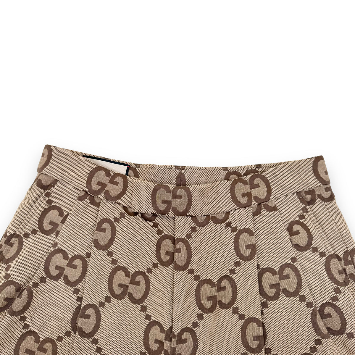 GUCCI JUMBO GG CANVAS SHORTS BEIGE M