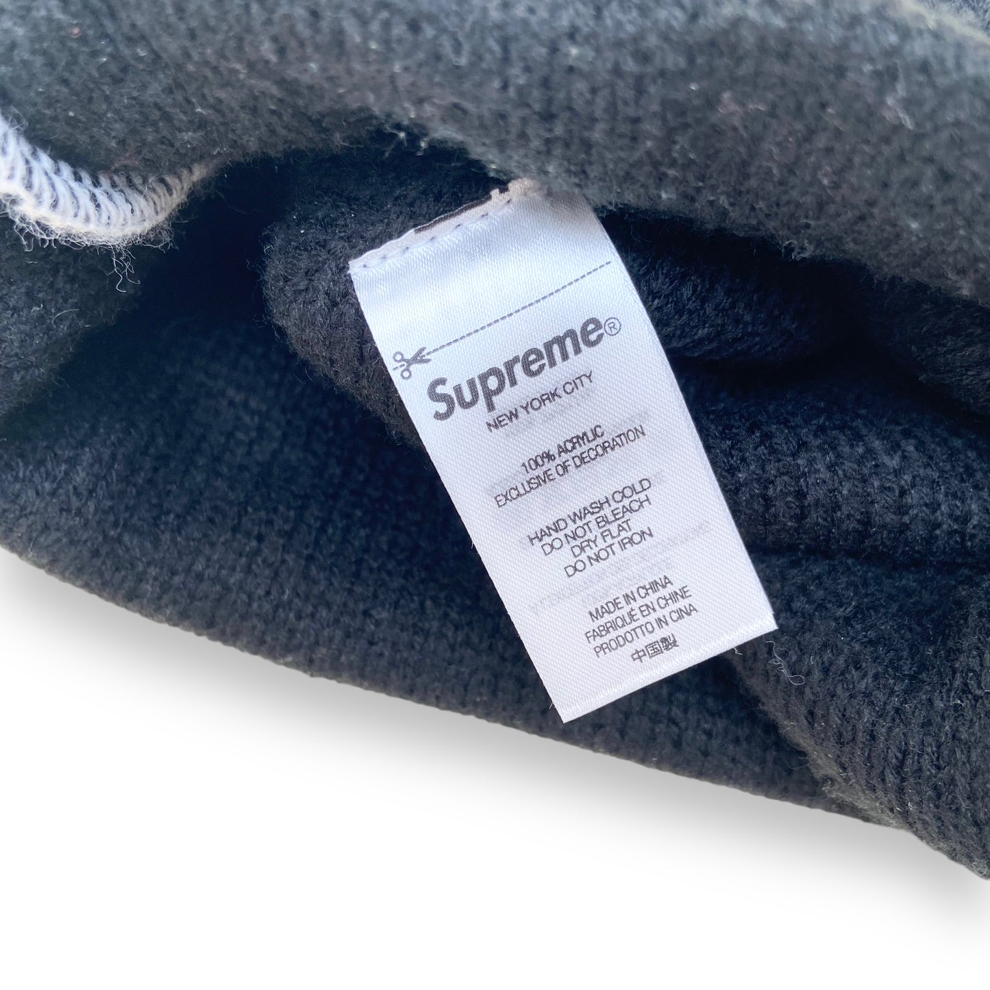 SUPREME BEANIE BLACK