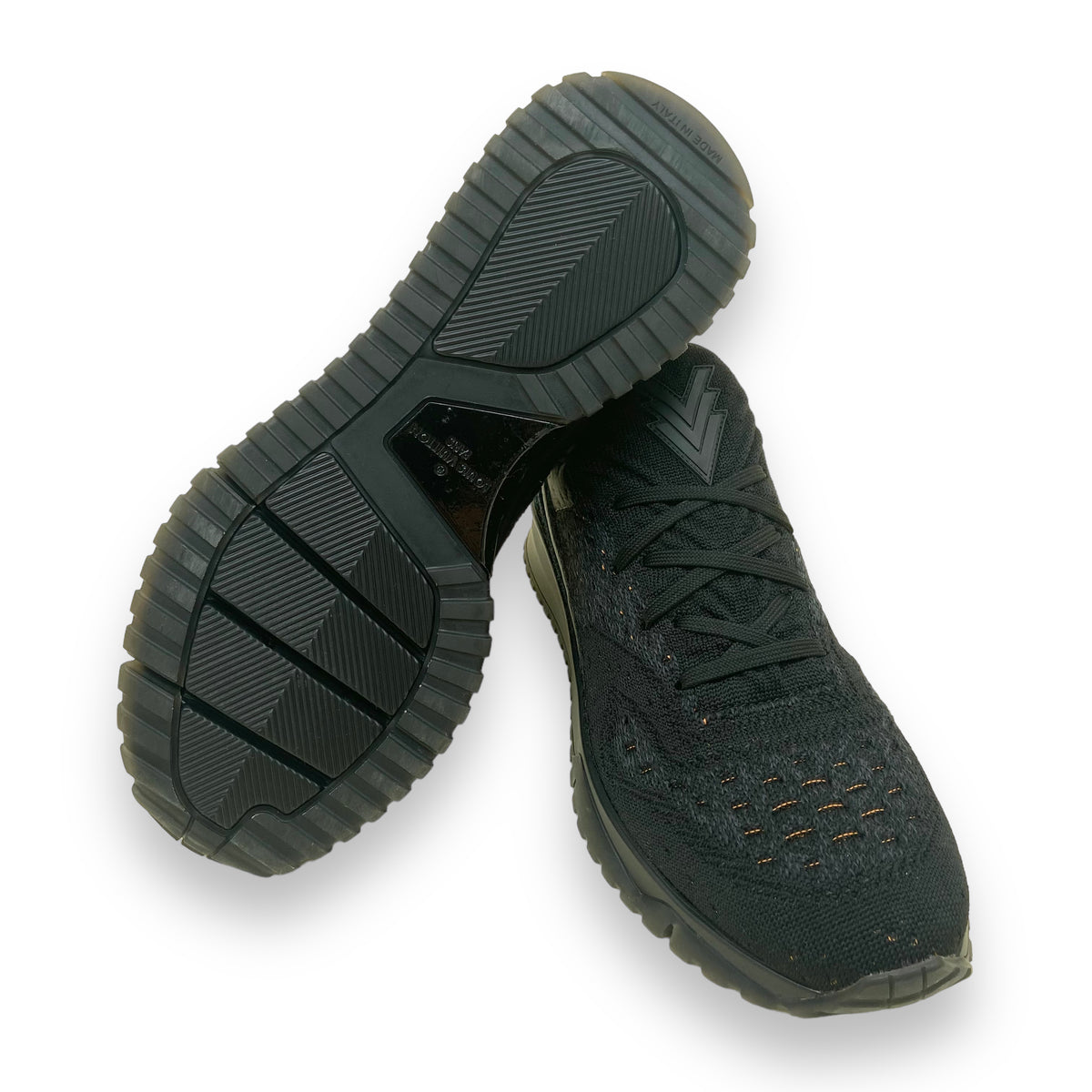 LOUIS VUITTON VNR RUNNER SNEAKERS BLACK UK6.5