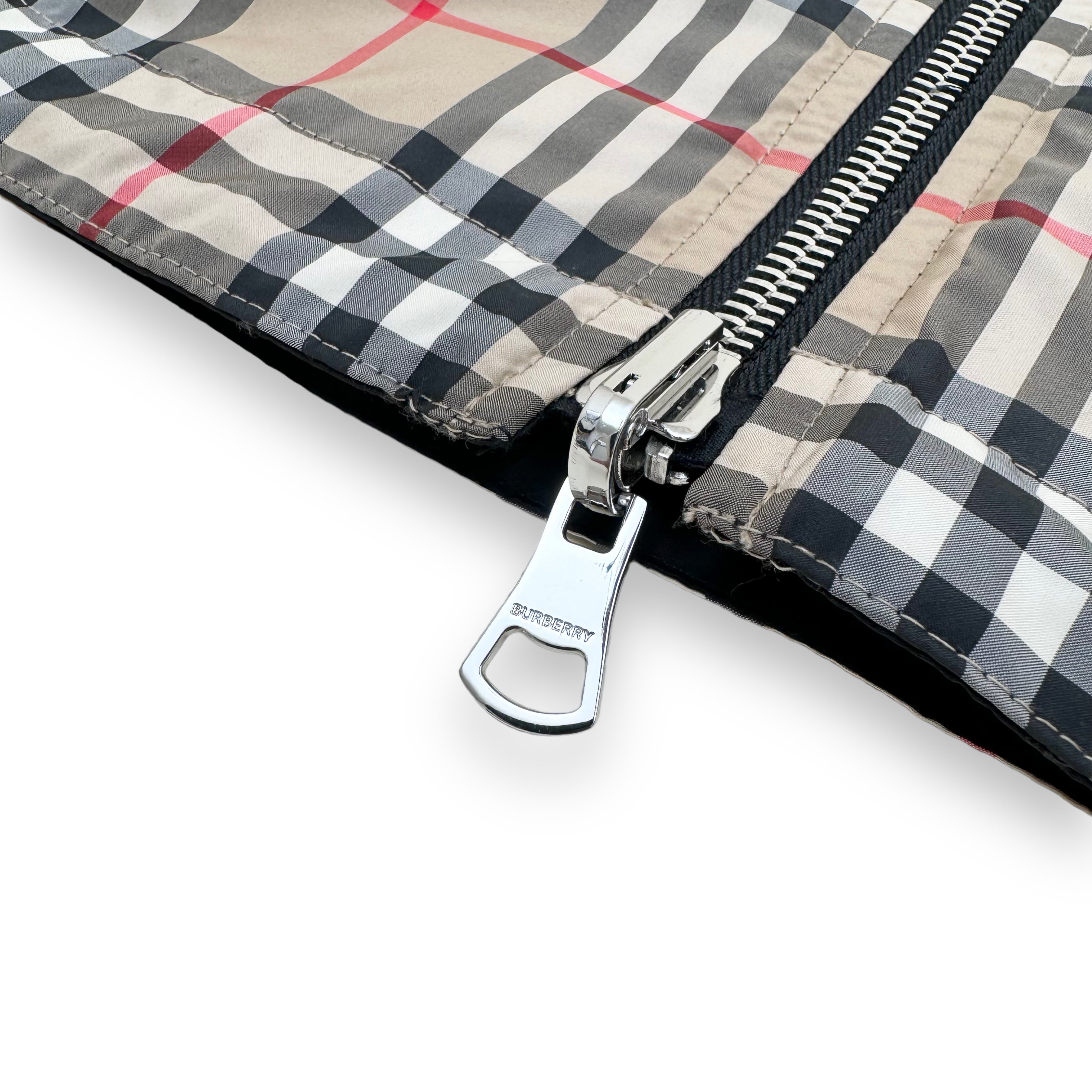 BURBERRY STRETTON CHECK REVERSIBLE WINDBREAKER JACKET BLACK M