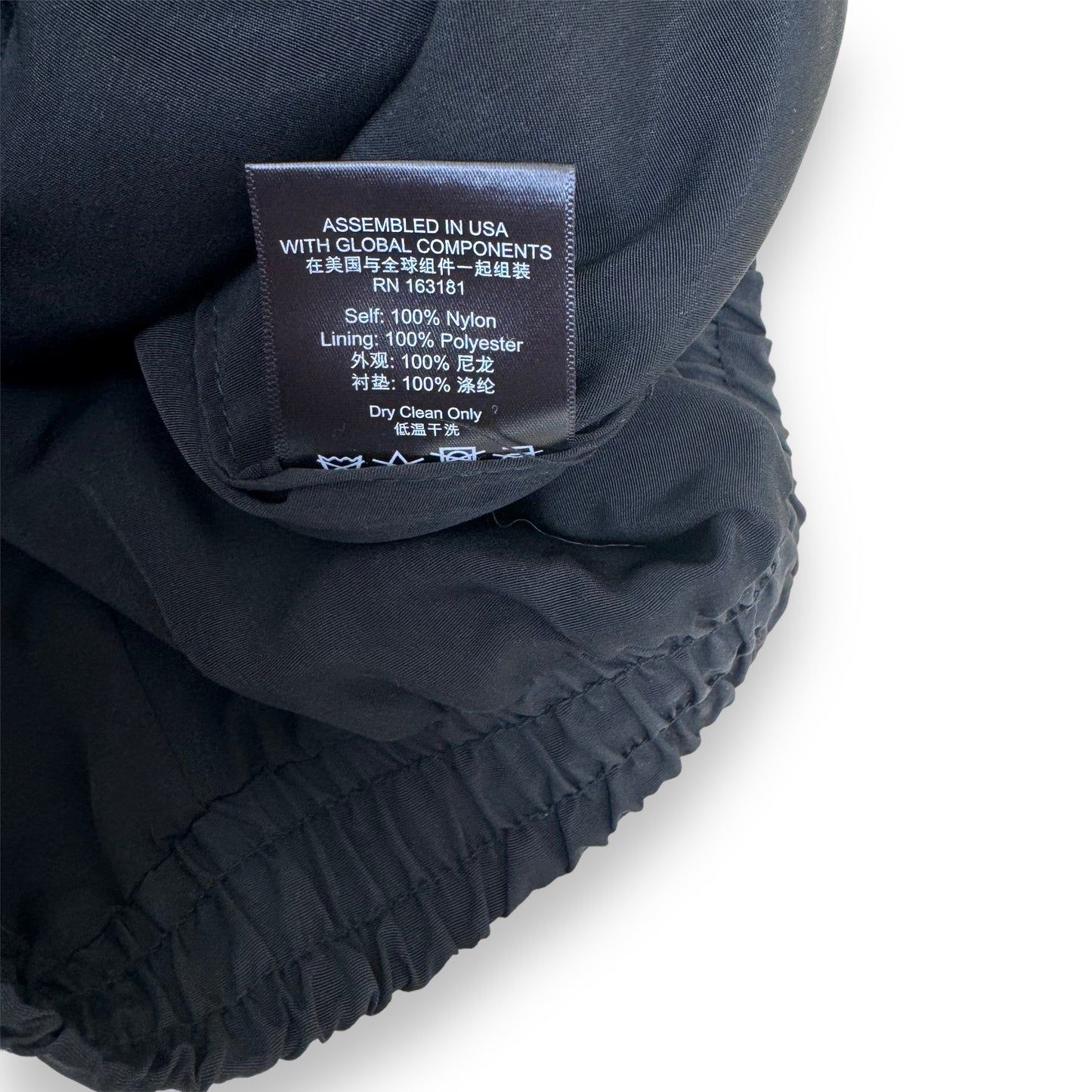 RHUDE OUTLINE NYLON SHORTS BLACK / WHITE L