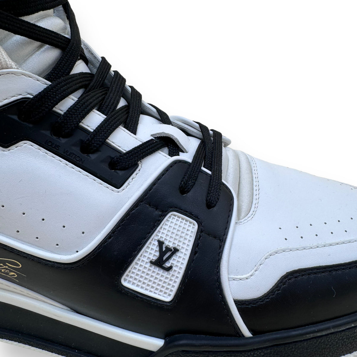 LOUIS VUITTON HIGH-TOP LEATHER SIGNATURE SNEAKER BLACK / WHITE UK11