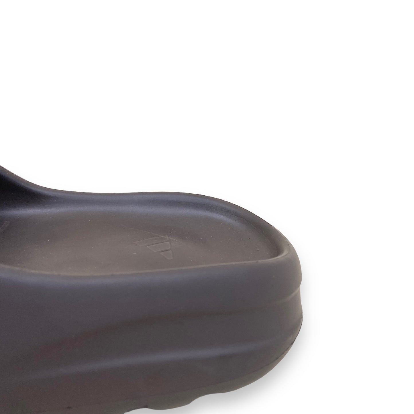 YEEZY SLIDES SOOT UK11