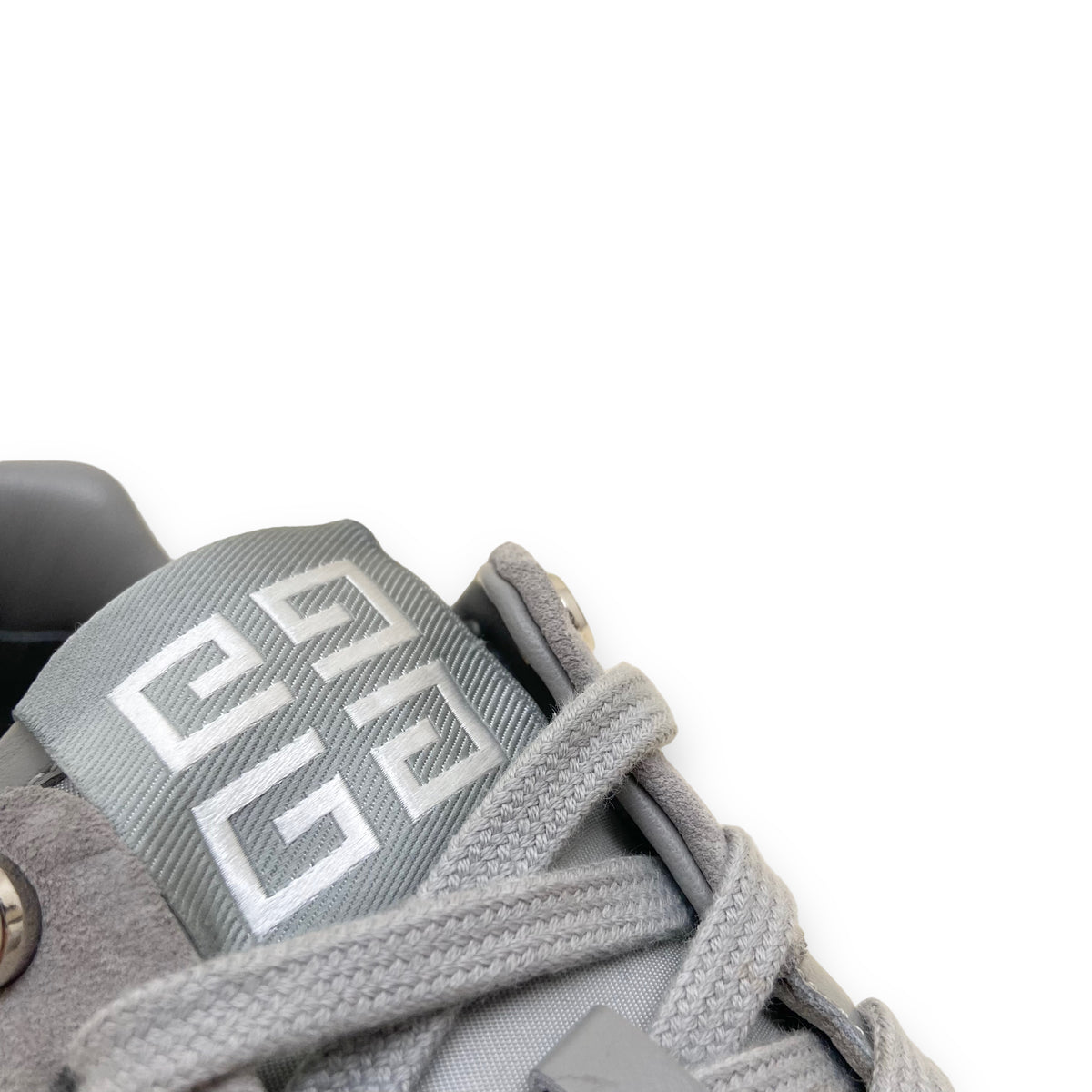 GIVENCHY RUNNER SNEAKERS GREY UK6