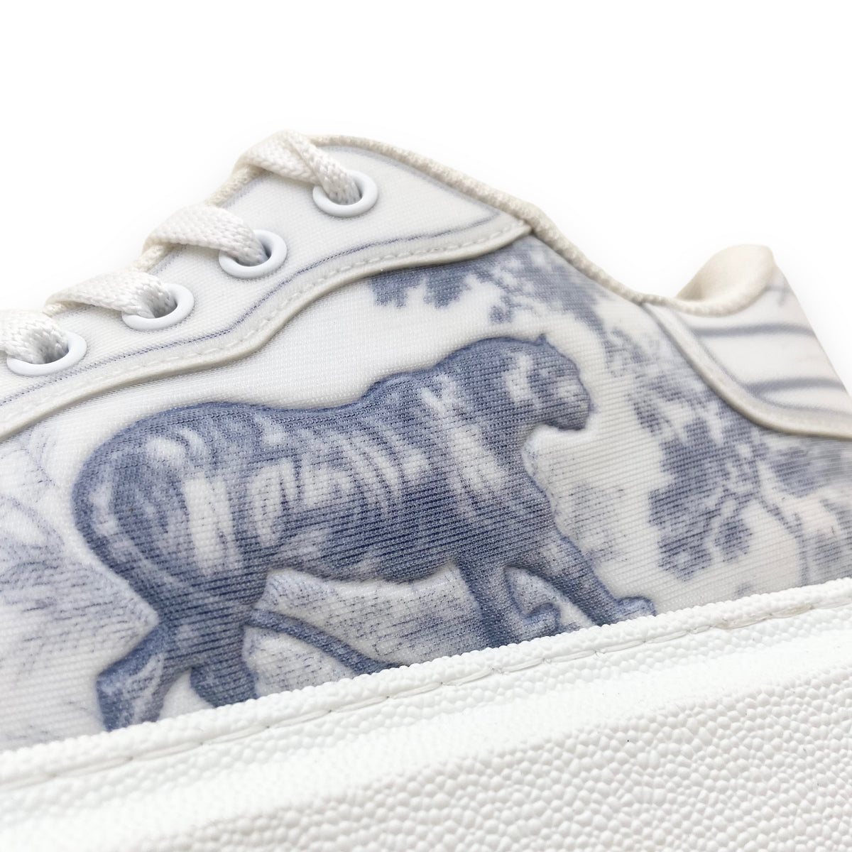 CHRISTIAN DIOR LOW TOP TIGER MESH SNEAKERS WHITE UK8