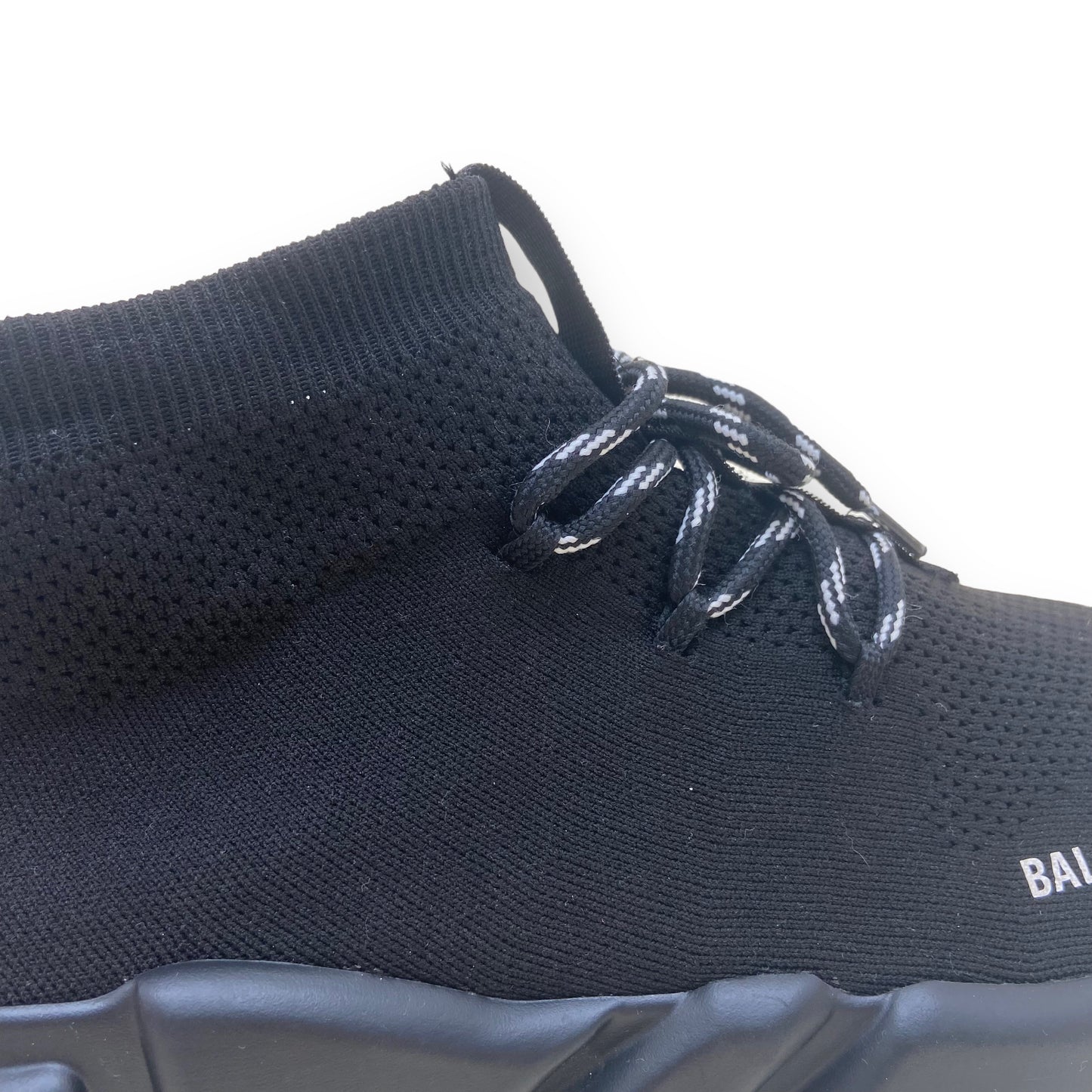 BALENCIAGA SPEED LACE UP SNEAKERS BLACK / WHITE UK8