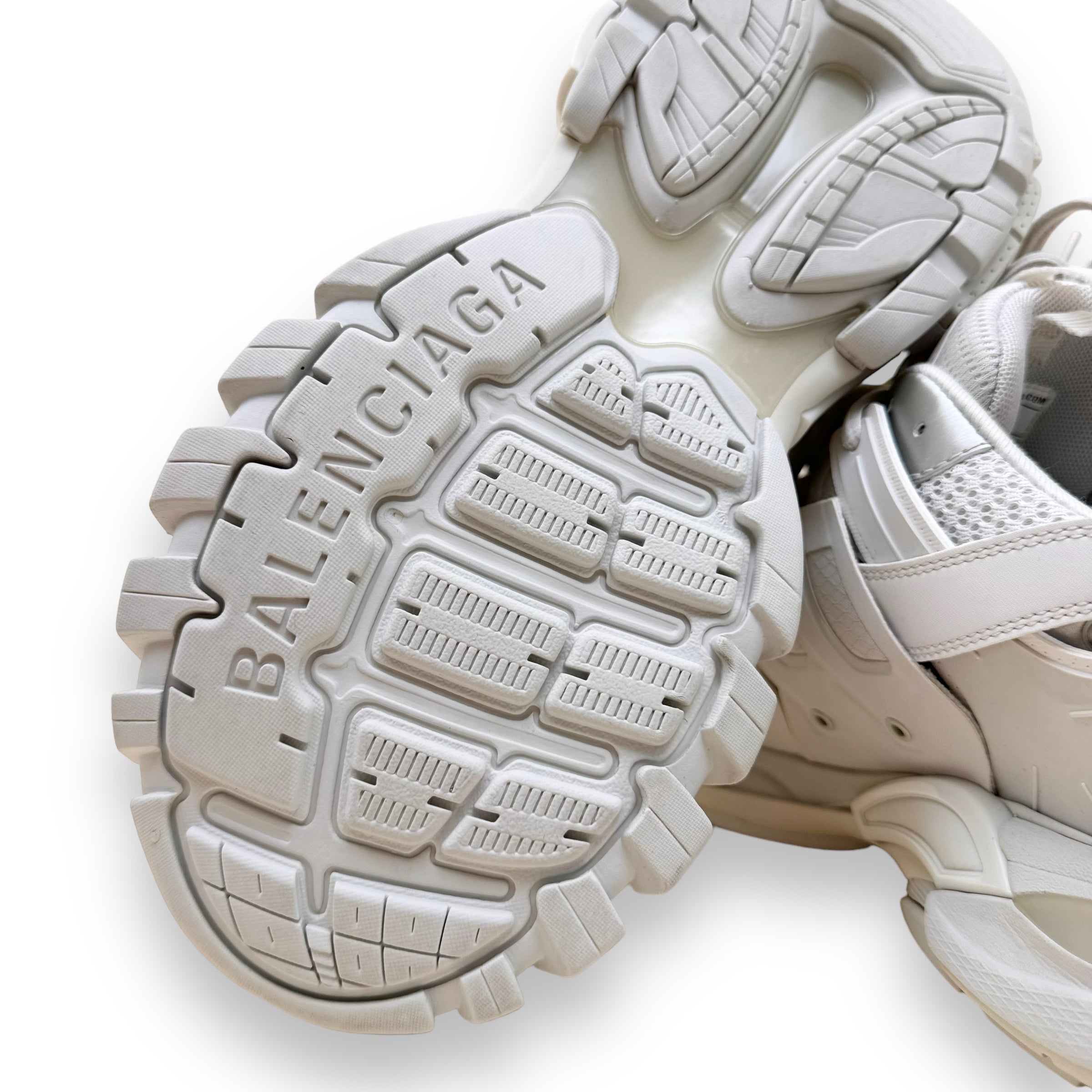 BALENCIAGA TRACK RUNNER SNEAKERS WHITE UK8