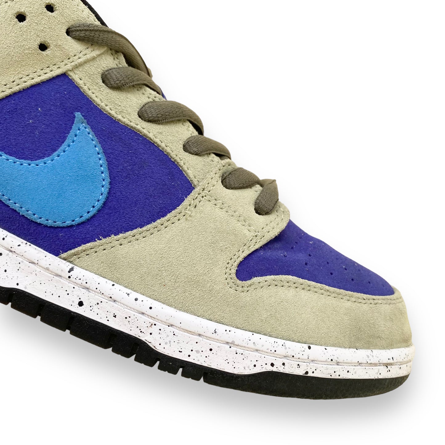 NIKE SB DUNK LOW ACG SNEAKERS CELADON UK10.5