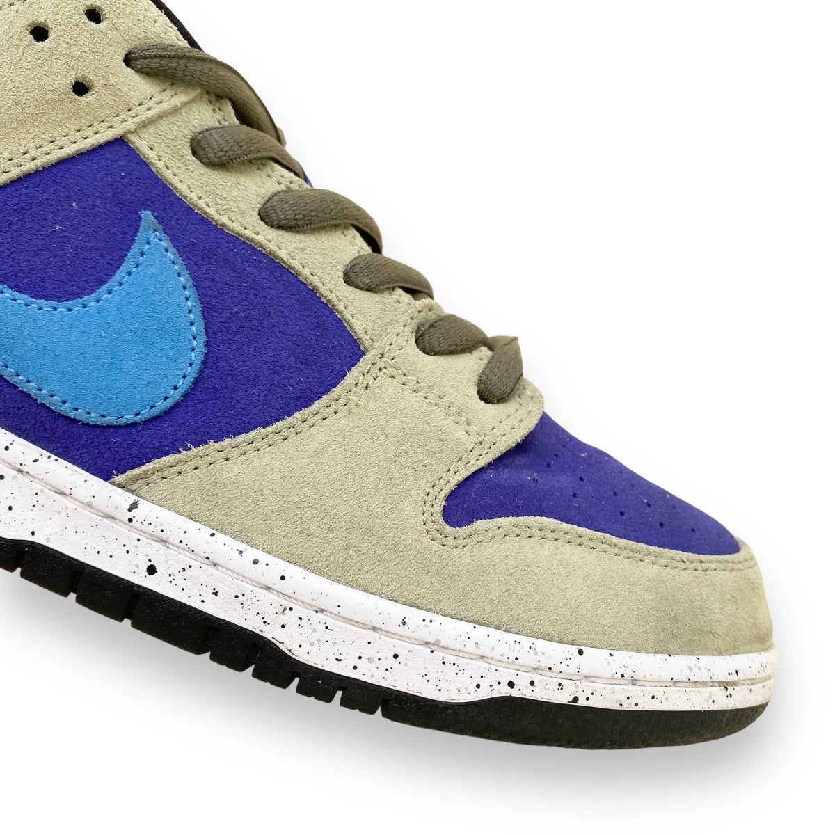 NIKE SB DUNK LOW ACG SNEAKERS CELADON UK10.5