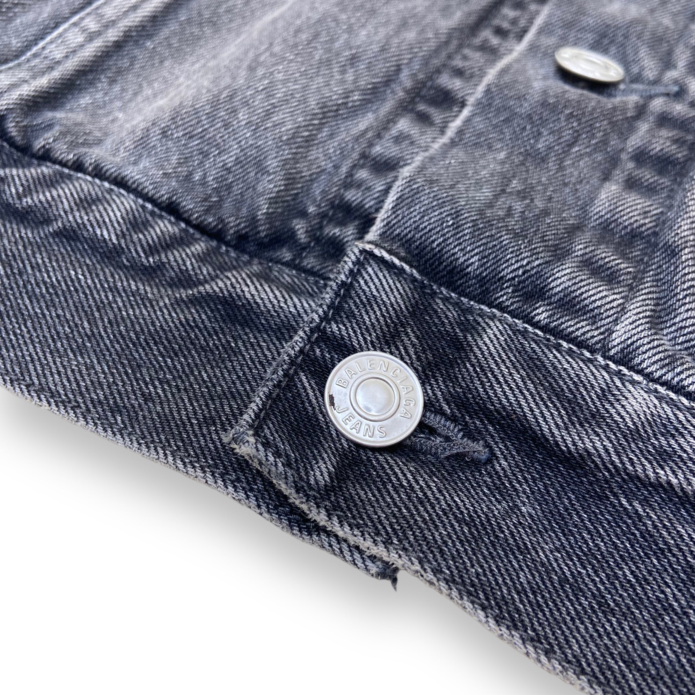 BALENCIAGA DISTRESSED WASHED DENIM JACKET BLACK S