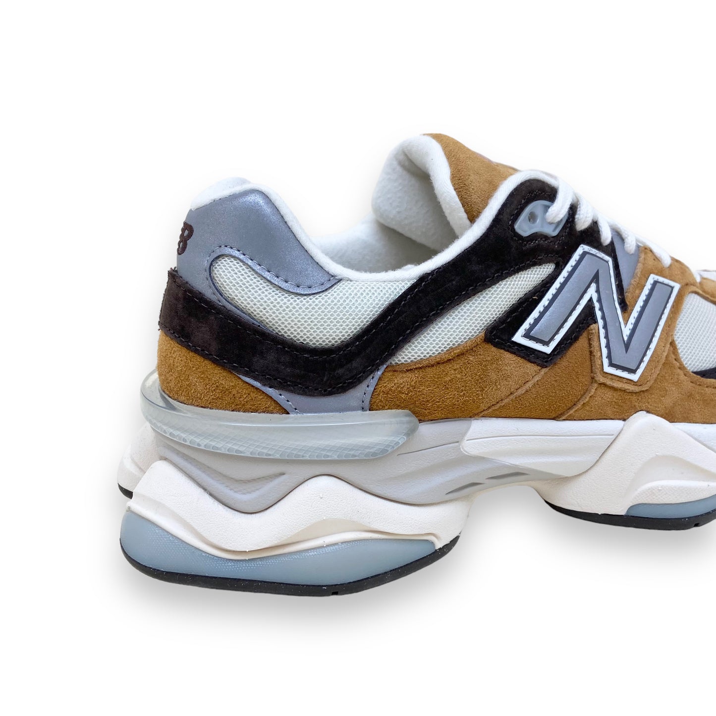 NEW BALANCE 9060 SNEAKERS SUGR MAPLE / INDIGO UK9.5