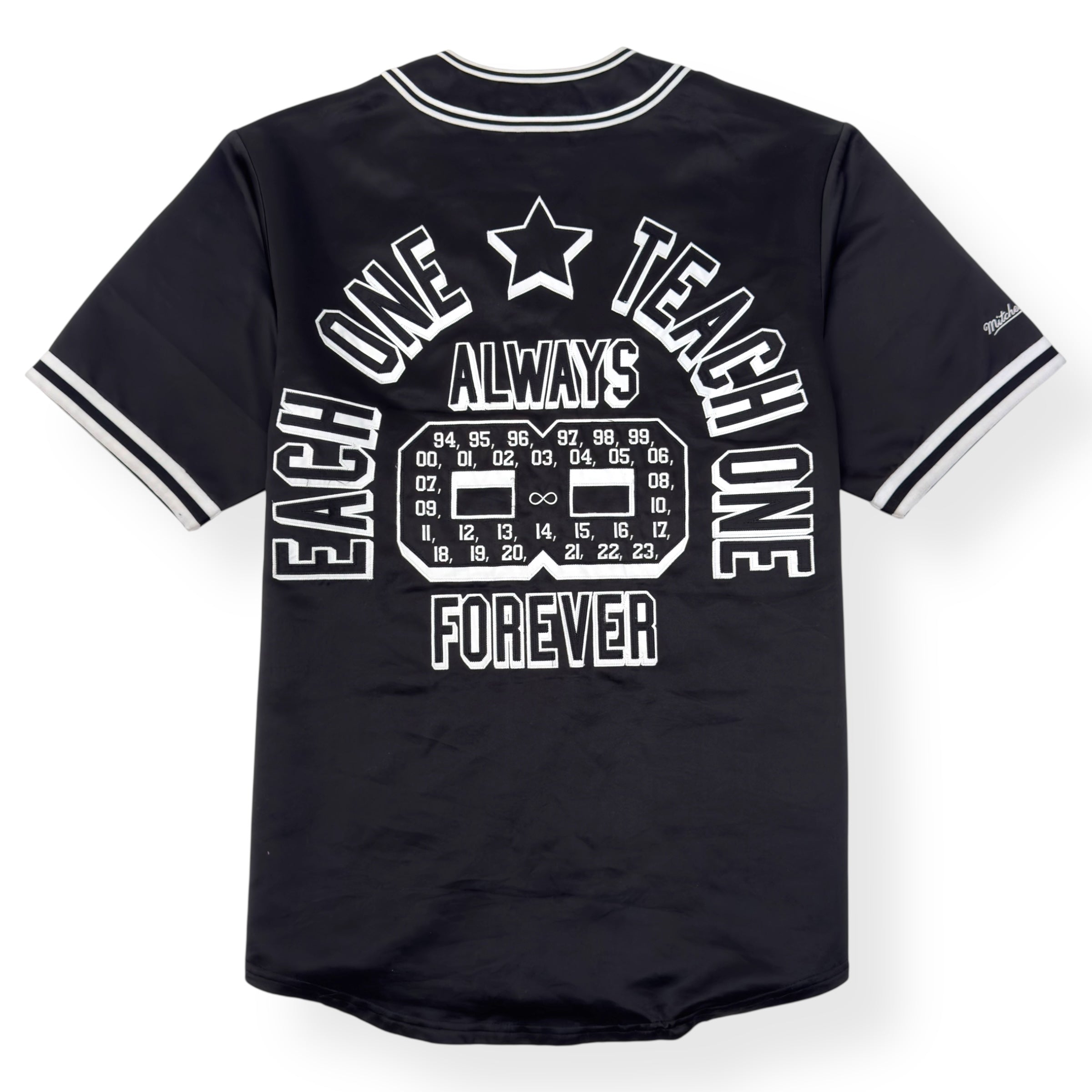 SUPREME MITCHELL & NESS SATIN BASEBALL JERSEY BLACK / WHITE M