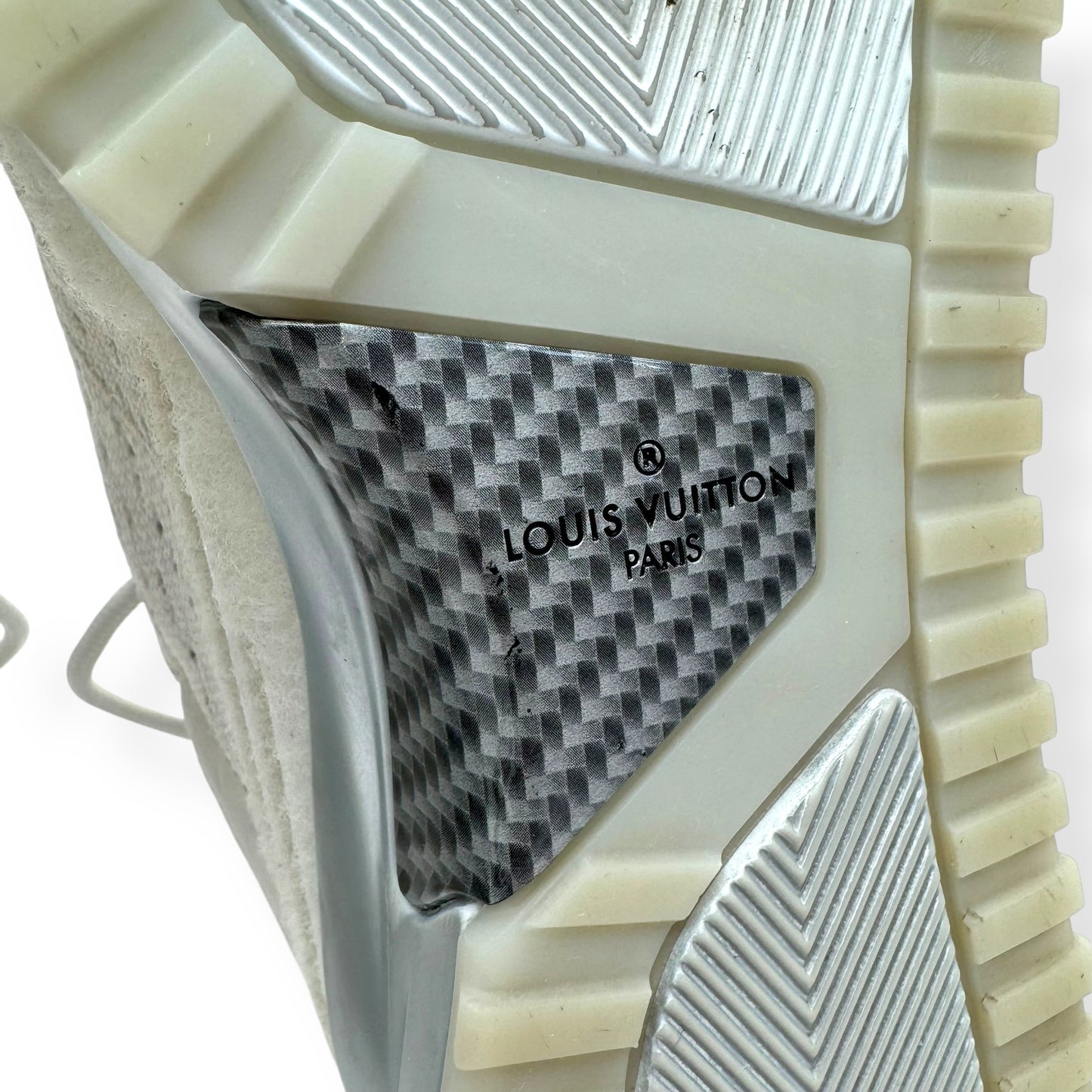 LOUIS VUITTON V.N.R SNEAKER WHITE UK8.5