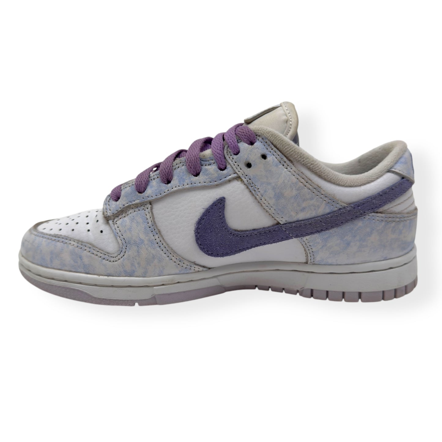 NIKE WOMENS DUNK LOW TOP SNEAKER PURPLE PULSE UK4.5