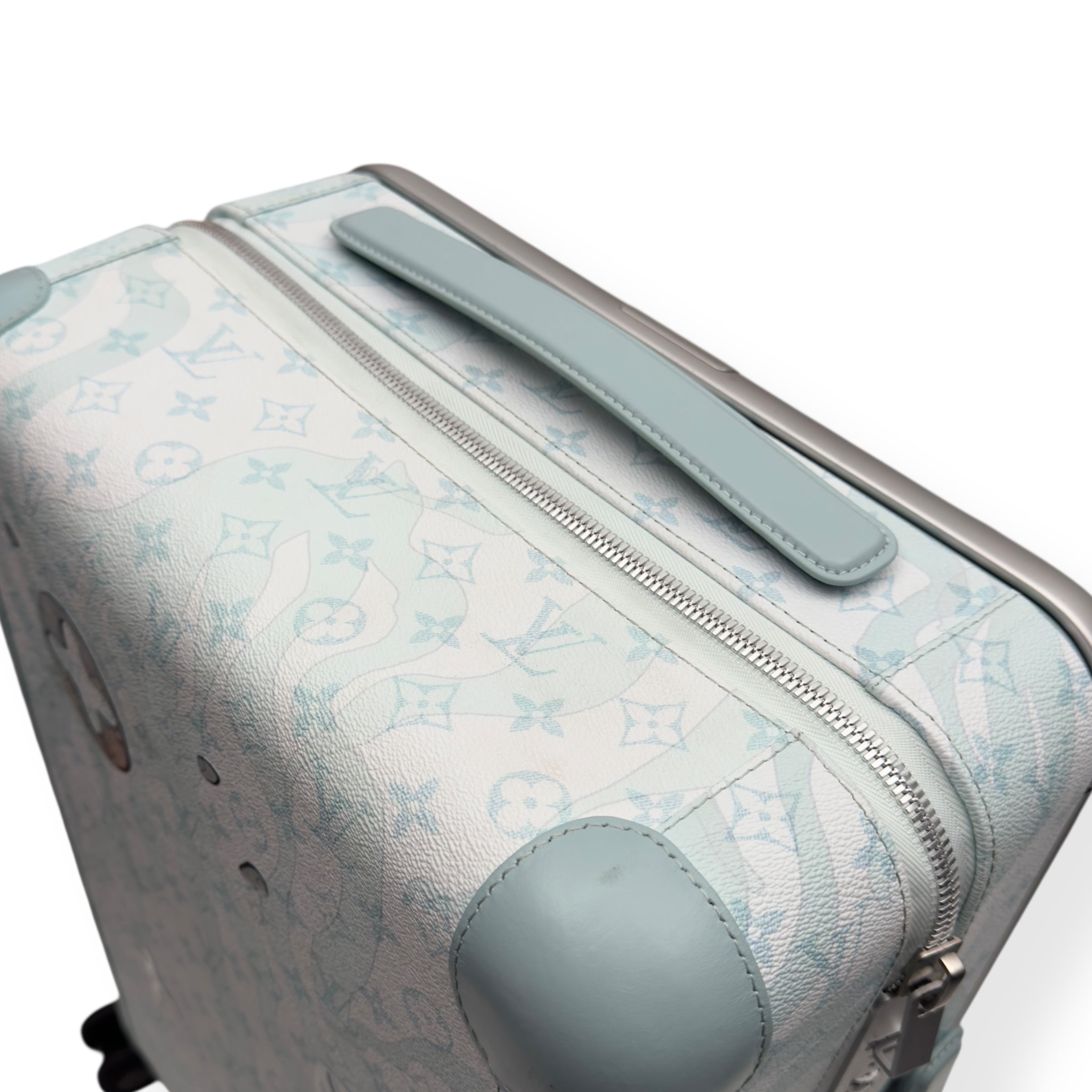 LOUIS VUITTON HORIZON 55 SUITCASE CRYSTAL BLUE M