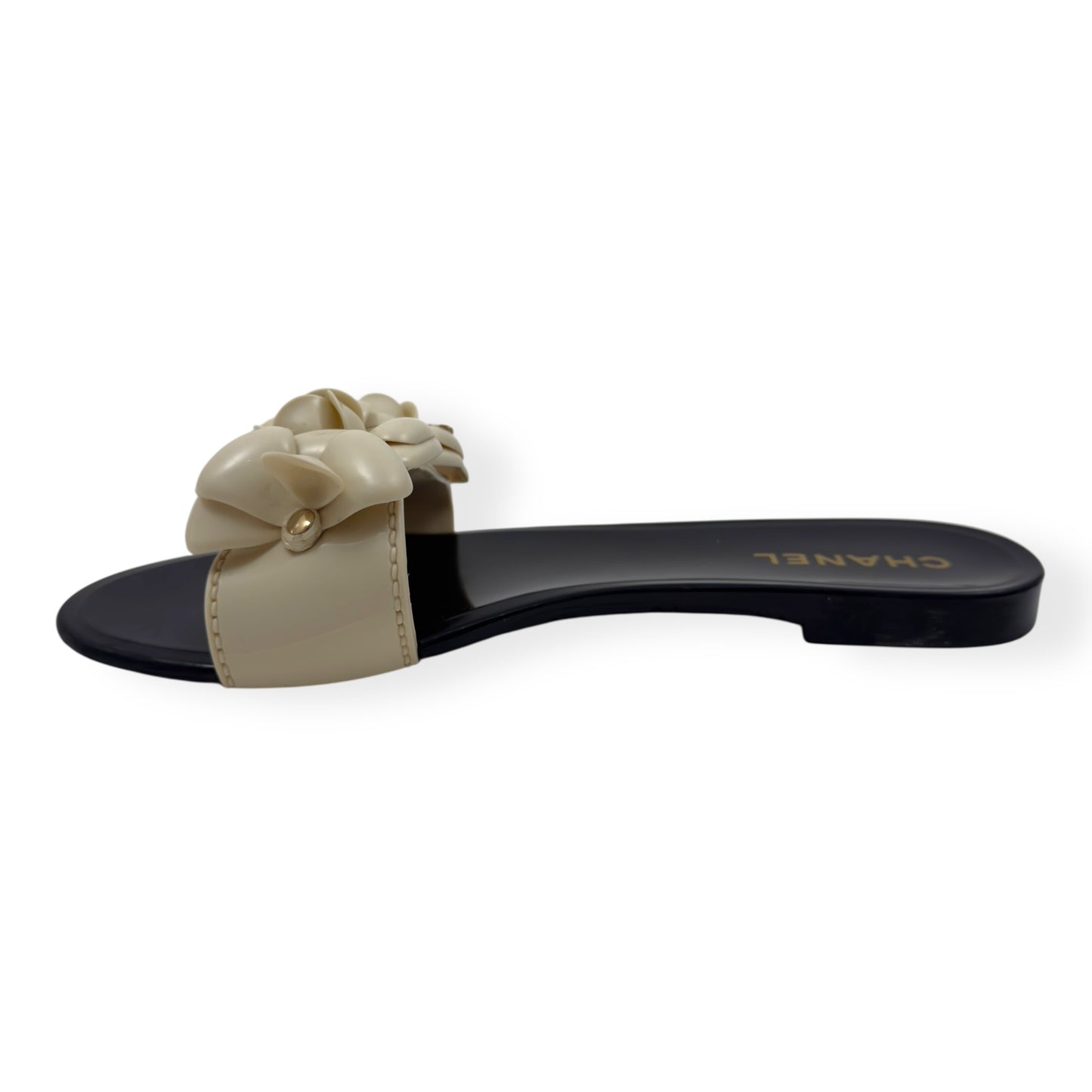 CHANEL CAMELLIA FLOWER RUBBER SANDALS BLACK / CREAM 38 / UK5