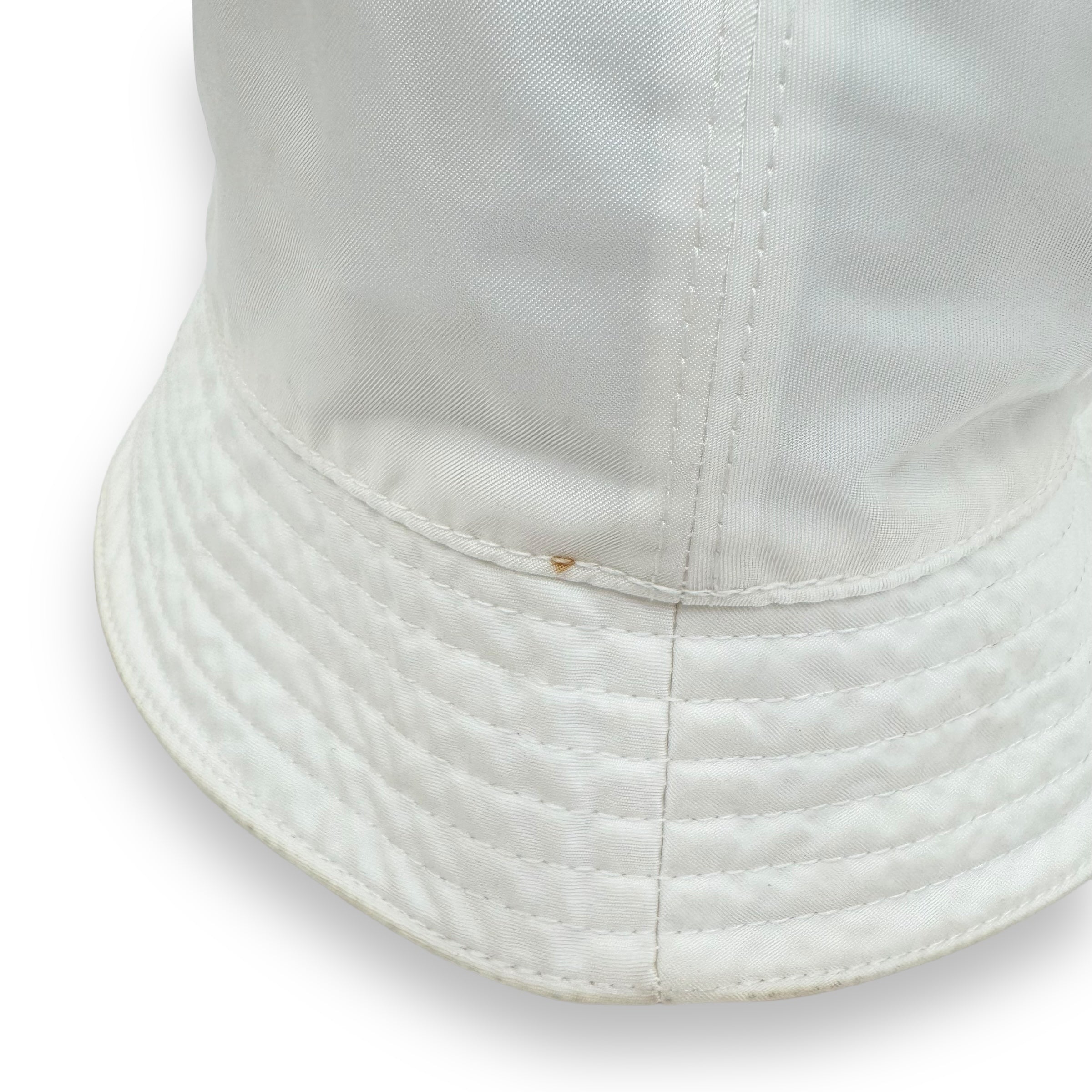 PRADA RE-NYLON BUCKET HAT WHITE M