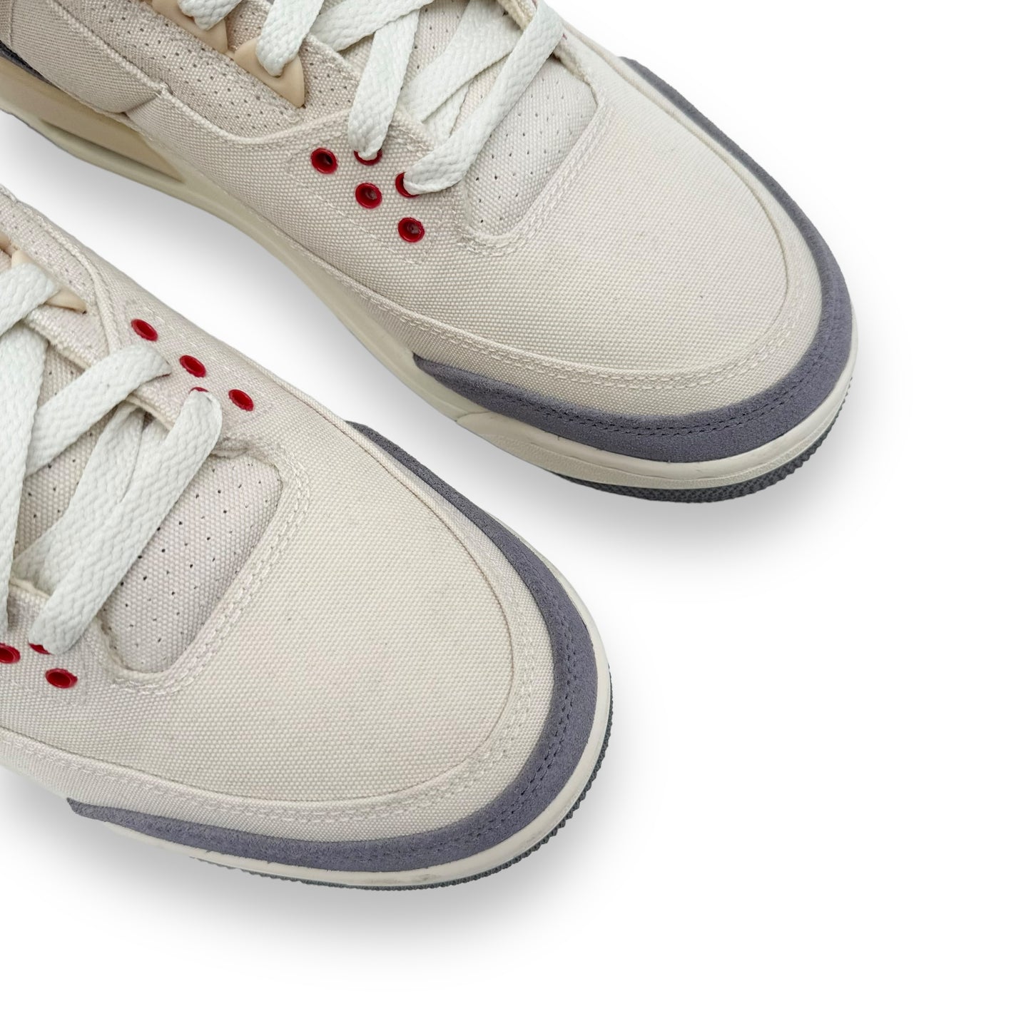 AIR JORDAN 3 RETRO SNEAKER 'MUSLIN' CREAM / RED UK8.5