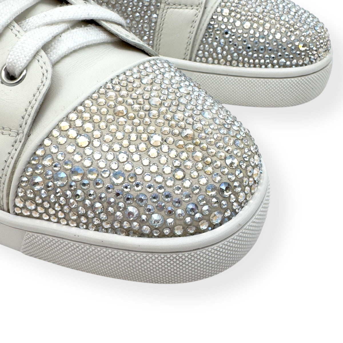 CHRISTIAN LOUBOUTIN LOUIS JUNIOR STRASS EMBELLISHED LOW TOP SNEAKER WHITE 43 / UK9