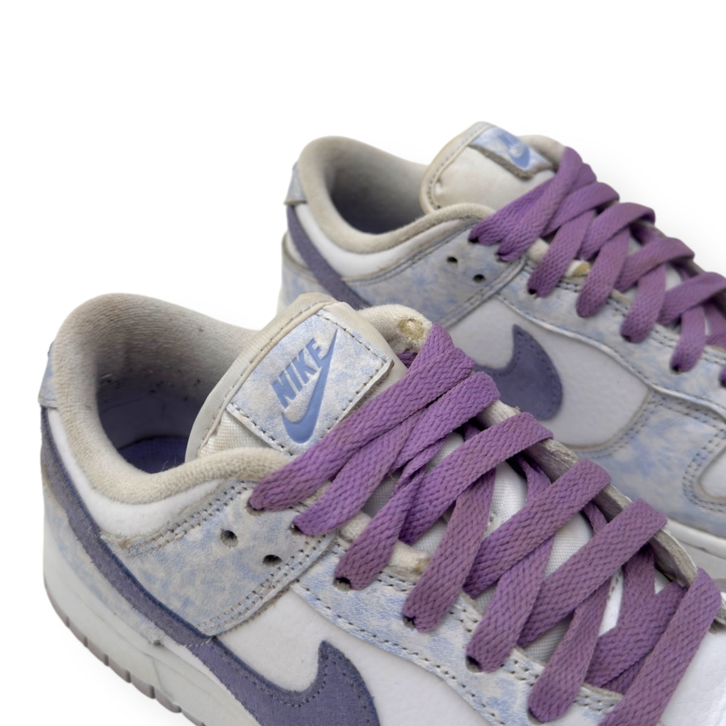 NIKE WOMENS DUNK LOW TOP SNEAKER PURPLE PULSE UK4.5
