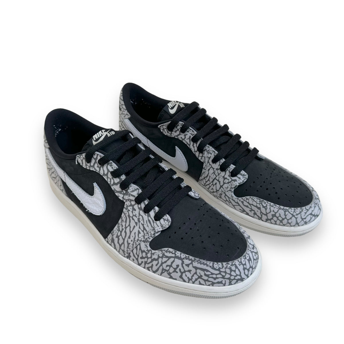 NIKE AIR JORDAN 1 LOW TOP OG SNEAKER ‘BLACK CEMENT’ UK10