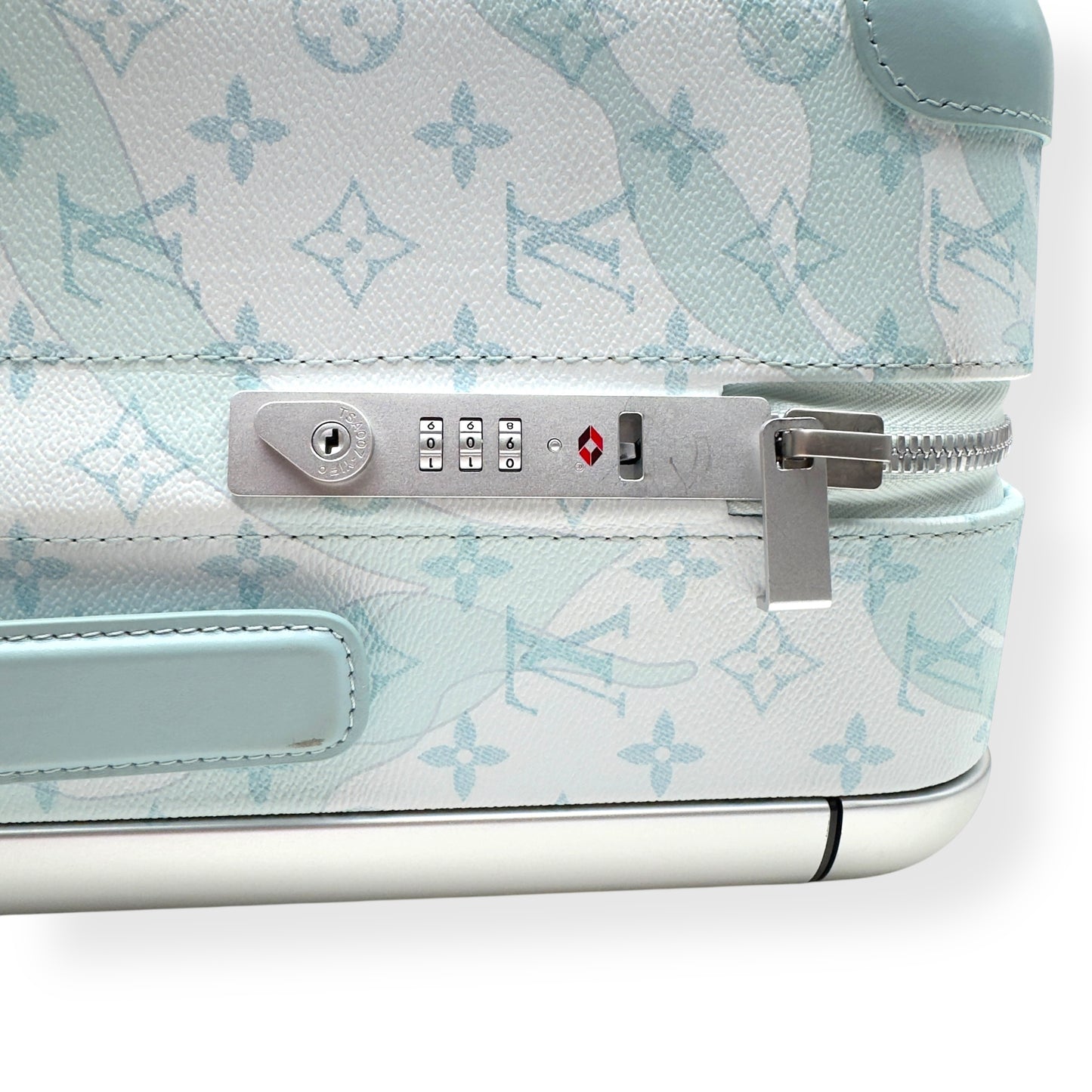 LOUIS VUITTON HORIZON 55 SUITCASE CRYSTAL BLUE M