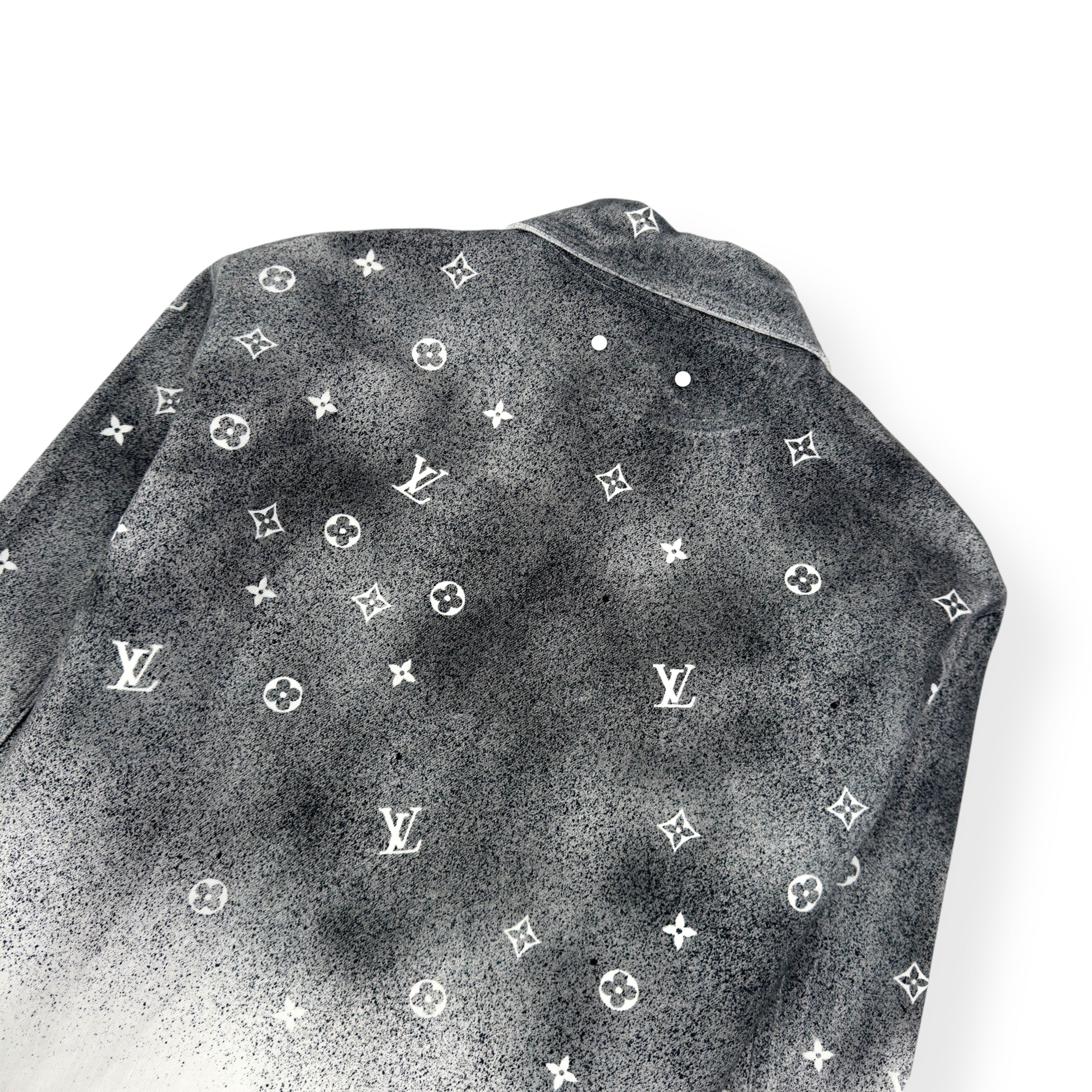 LOUIS VUITTON WORKWEAR GRADIENT MONOGRAM JACKET GREY / WHITE L
