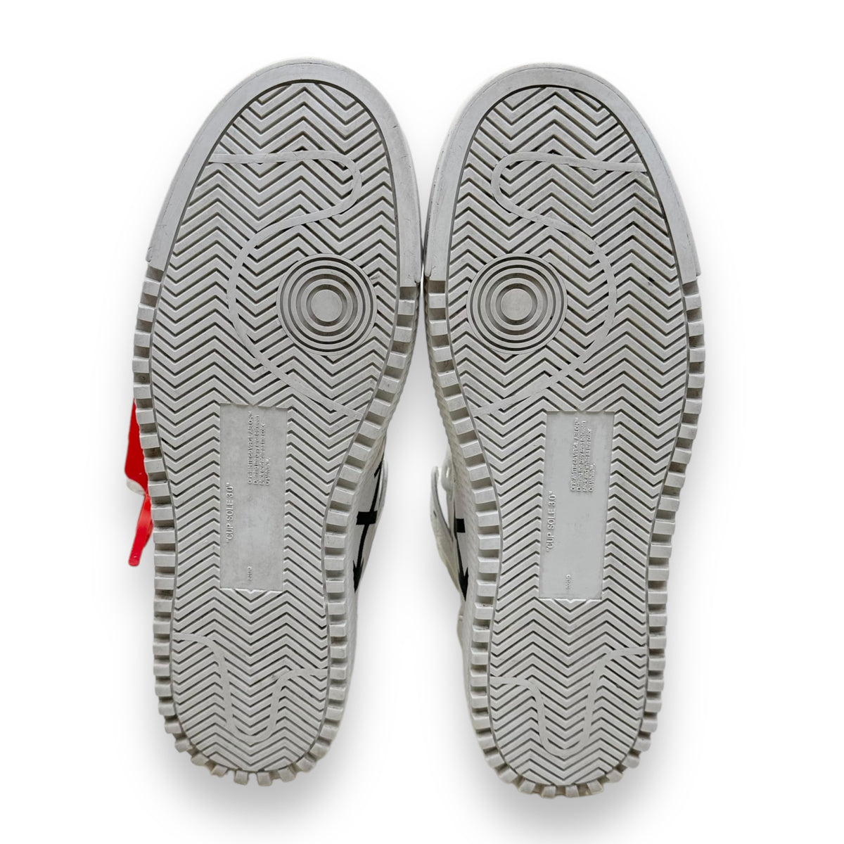 OFF-WHITE OFF-COURT LEATHER HIGH TOP SNEAKER WHITE UK9