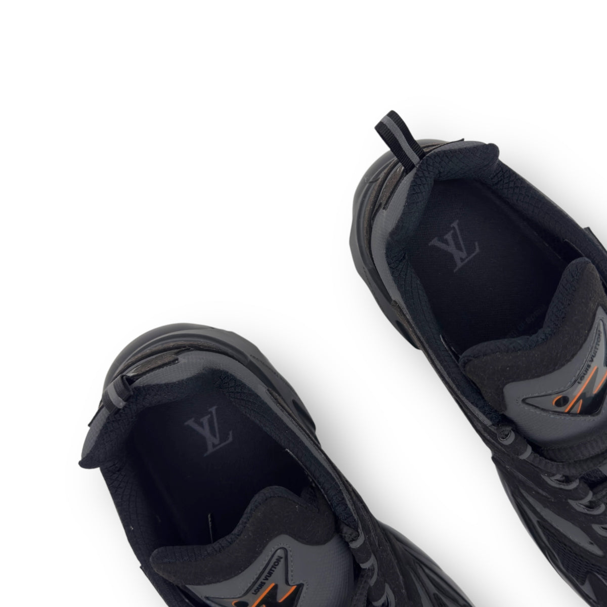 LOUIS VUITTON LV RUNNER TATIC SNEAKER BLACK UK7.5