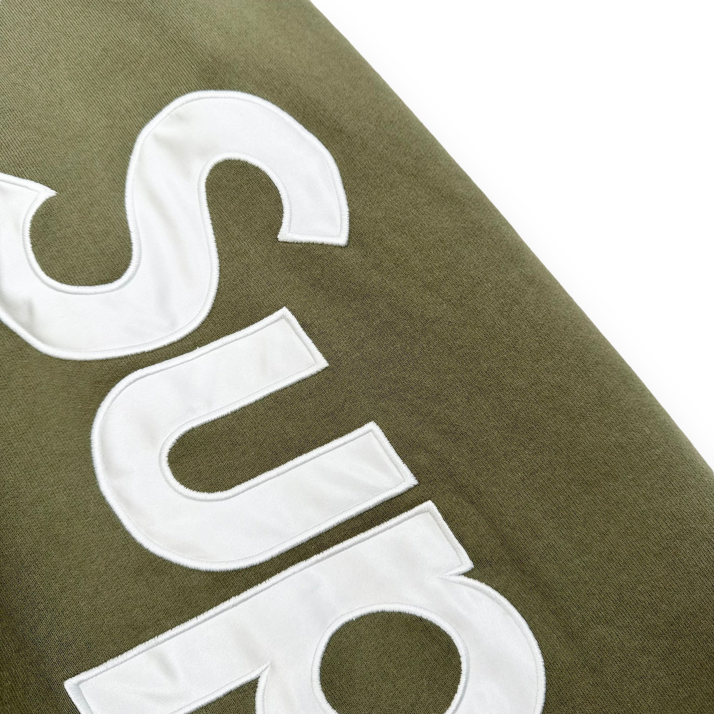 SUPREME SATIN APPLIQUÉ SWEATPANTS OLIVE M