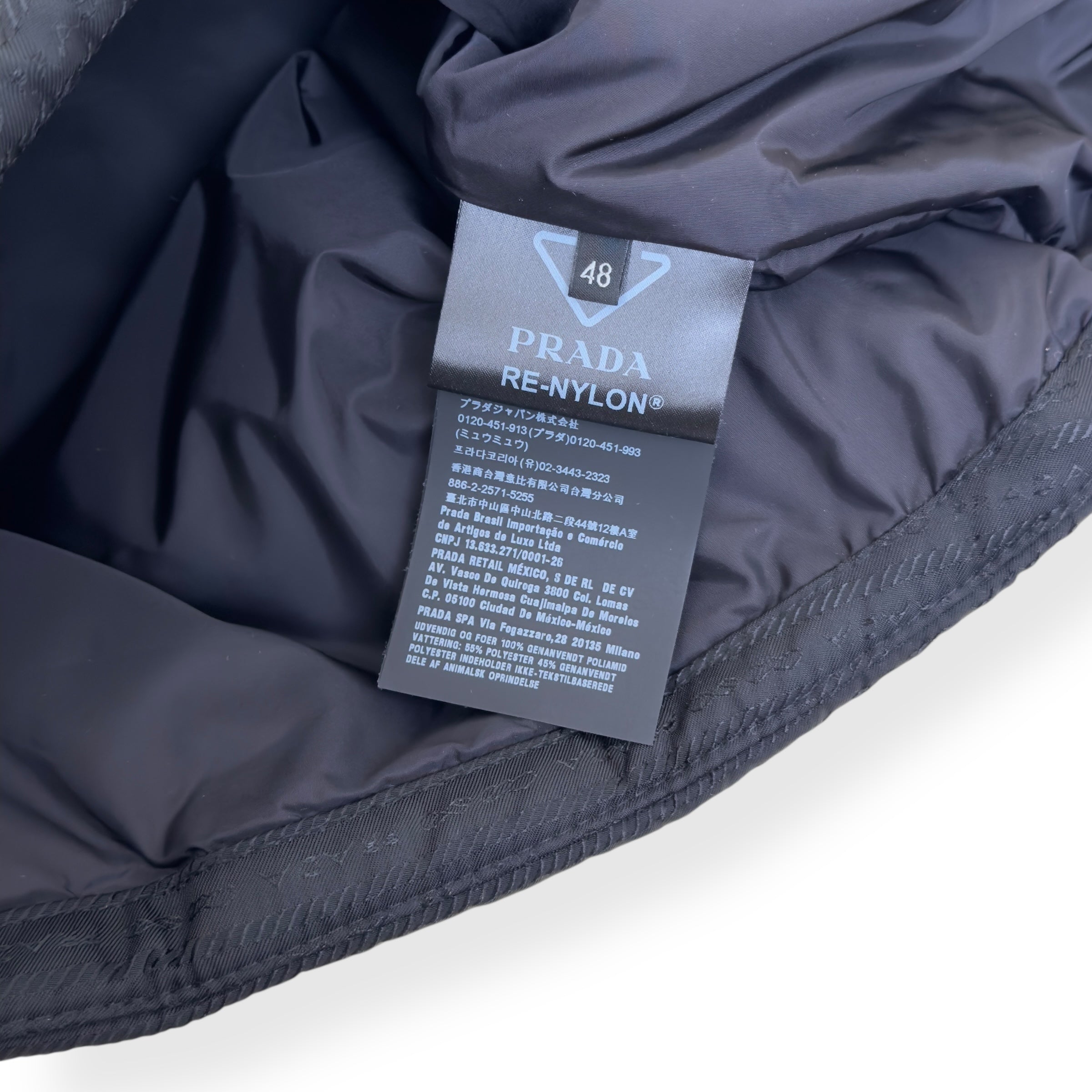 PRADA RE-NYLON PLAQUE-LOGO PADDED GILET BLACK M