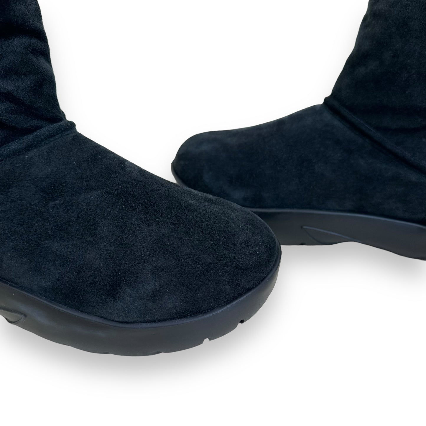 BOTTEGA VENETA SNAP ANKLE SHEARLING LINED BOOTS BLACK UK10