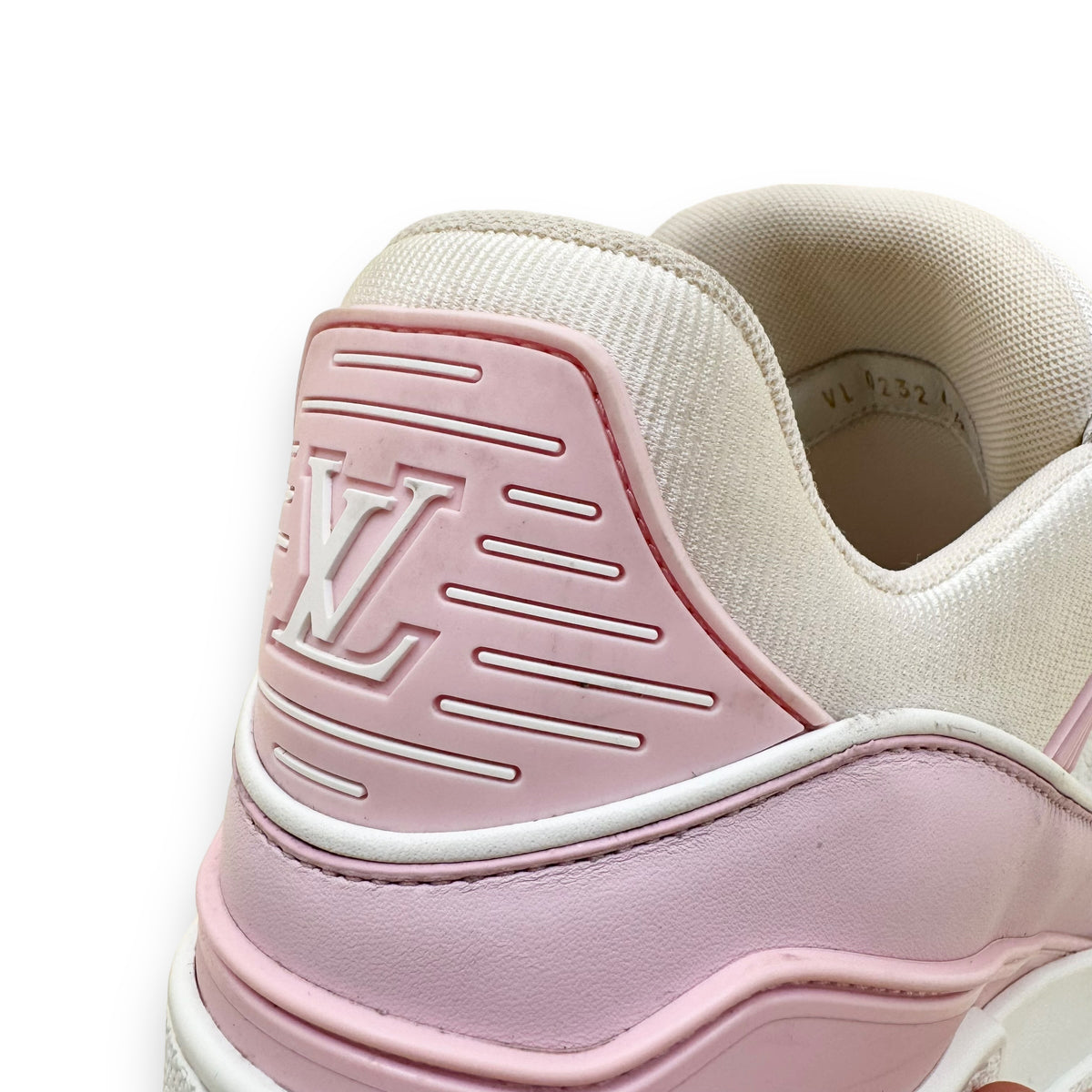 LOUIS VUITTON LEATHER LOW TOP SNEAKER PINK UK6.5
