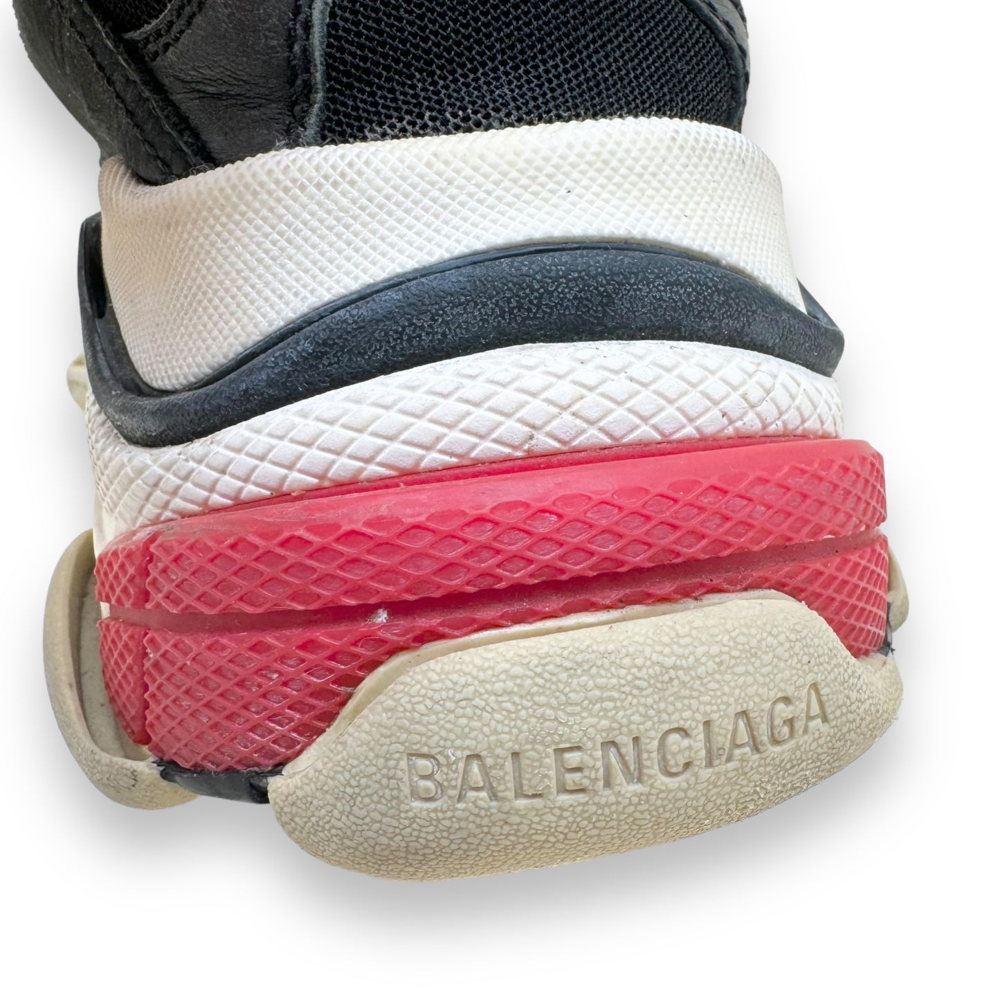 BALENCIAGA TRIPLE S SNEAKER WHITE / BLACK / RED UK8