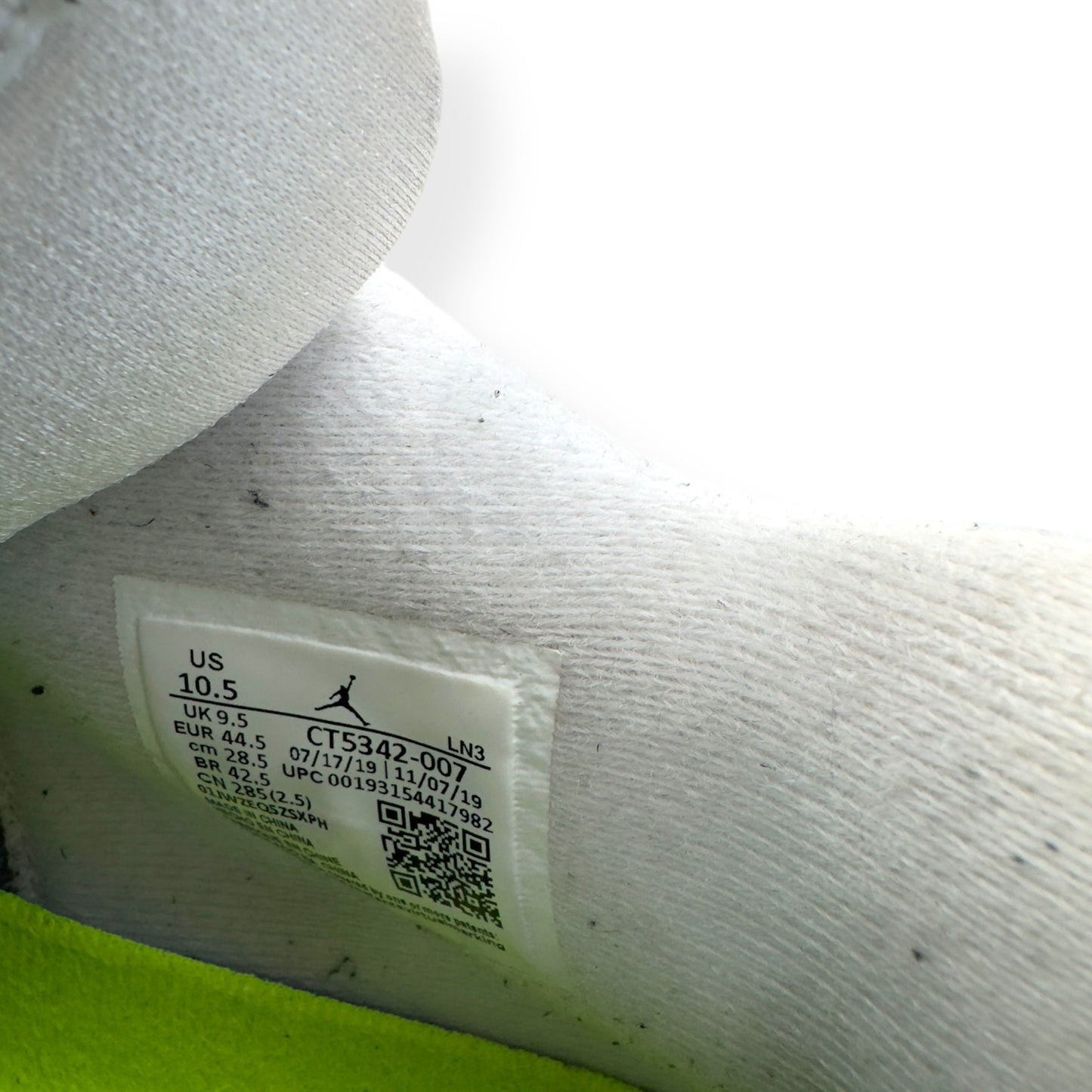 NIKE AIR JORDAN 4 RETRO SE 95 SNEAKER NEON UK9.5