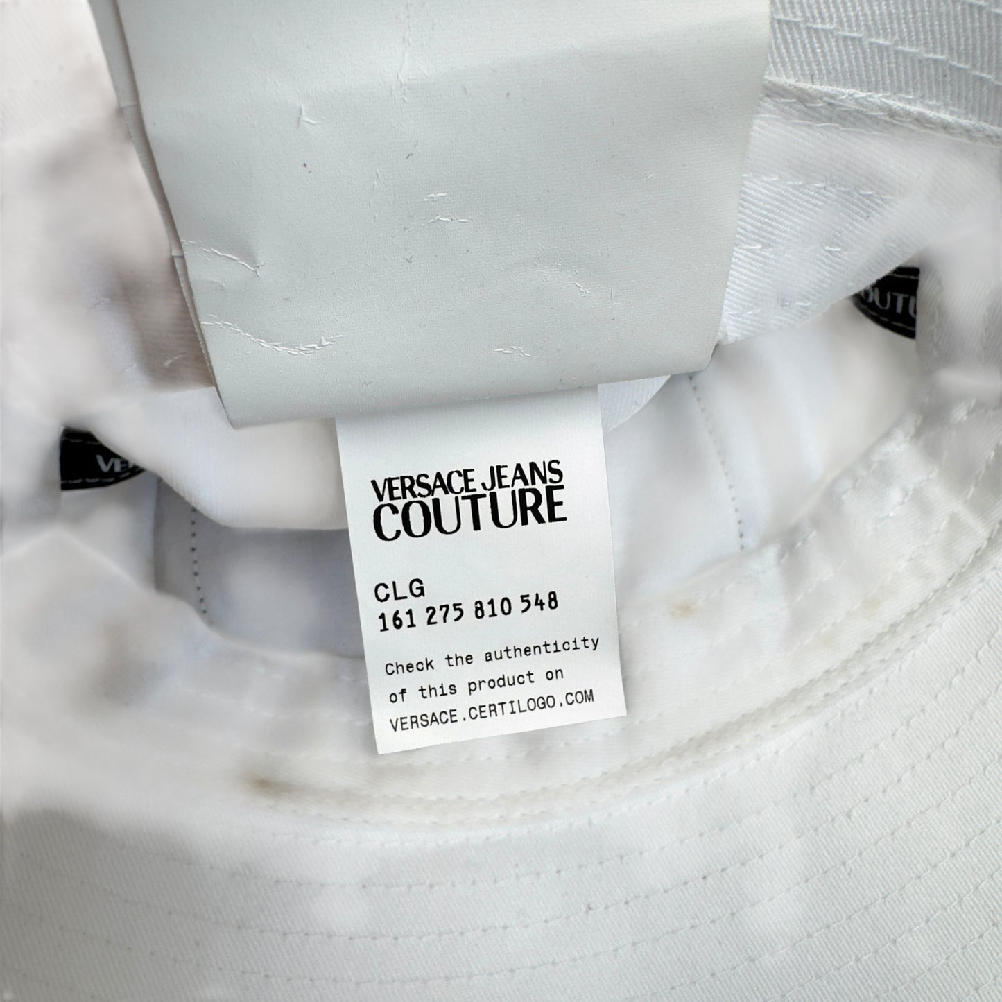 VERSACE JEANS COUTURE BUCKET WHITE / BLACK HAT