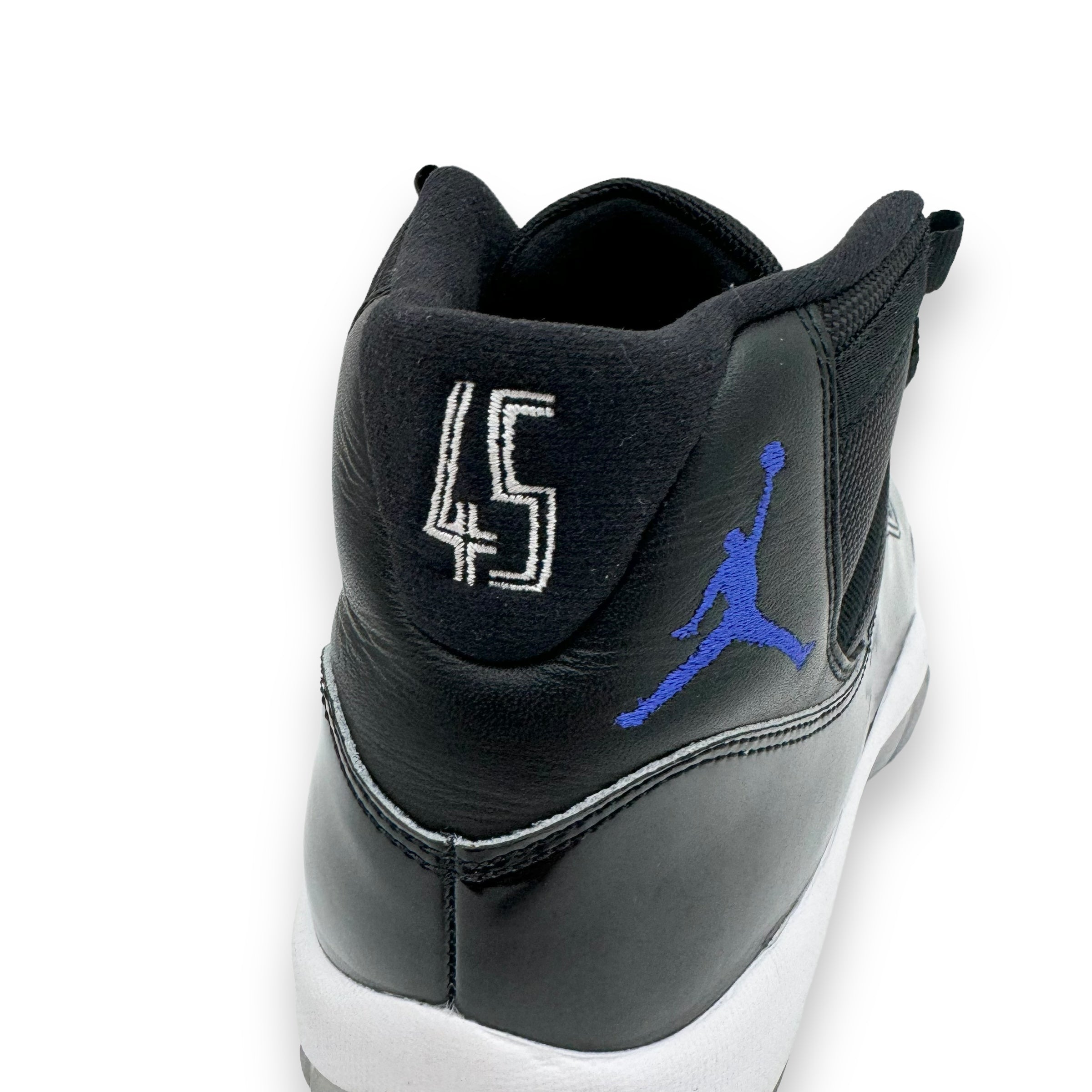 AIR JORDAN 11 RETRO SNEAKER SPACE JAM UK9