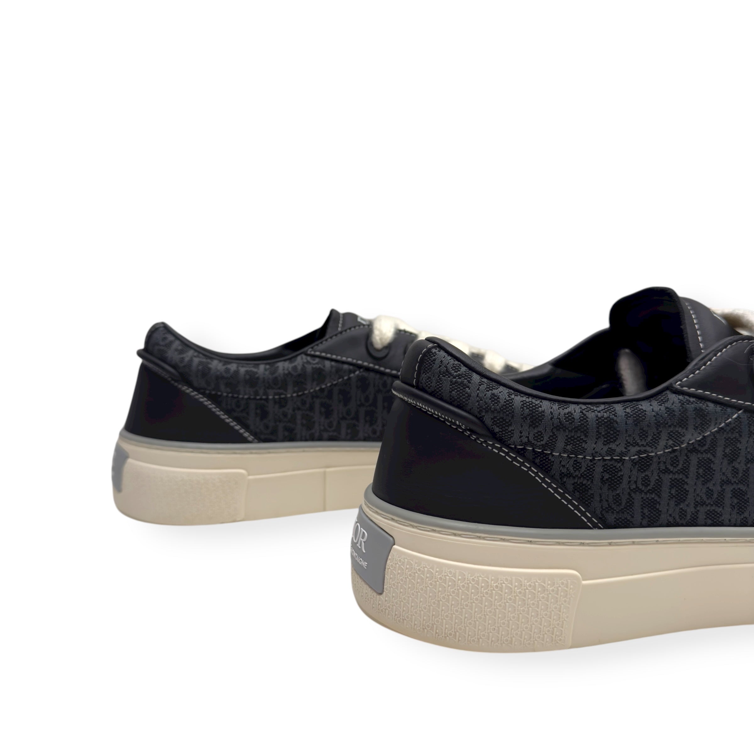 DIOR B33 SMOOTH CALFSKIN OBLIQUE SNEAKER BLACK / WHITE 45 / UK11
