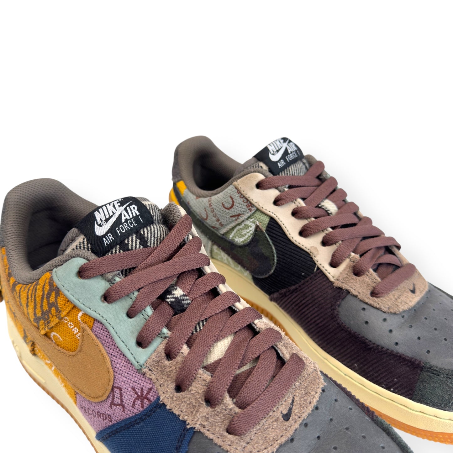 NIKE X TRAVIS SCOTT CACTUS JACK AIR FORCE 1 SNEAKER UK9