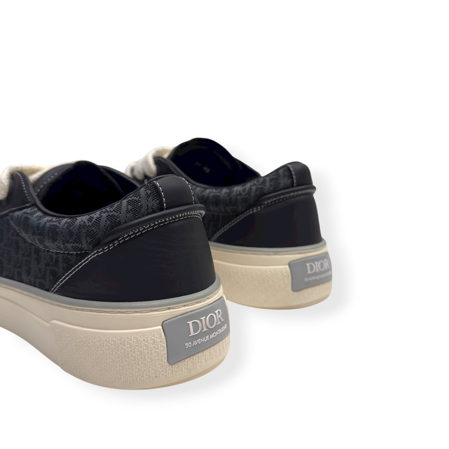 DIOR B33 SMOOTH CALFSKIN OBLIQUE SNEAKER BLACK / WHITE 45 / UK11