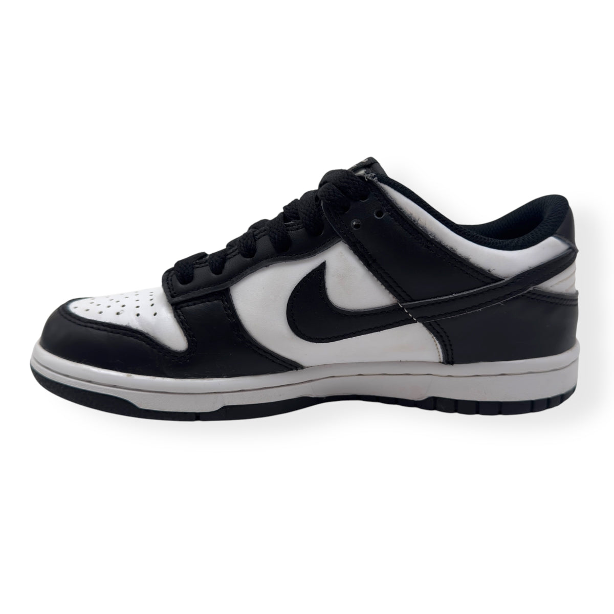 NIKE DUNK LOW TOP SNEAKER PANDA UK5