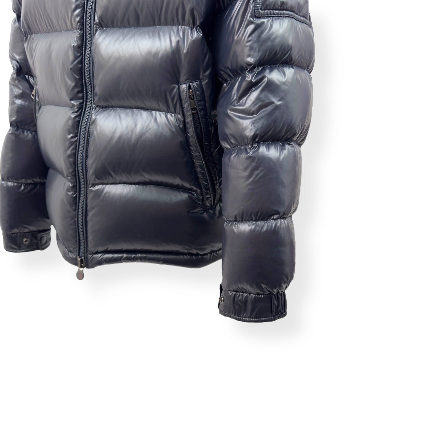 MONCLER MAYA HOODED SHORT DOWN PUFFER JACKET NAVY 5 / XL
