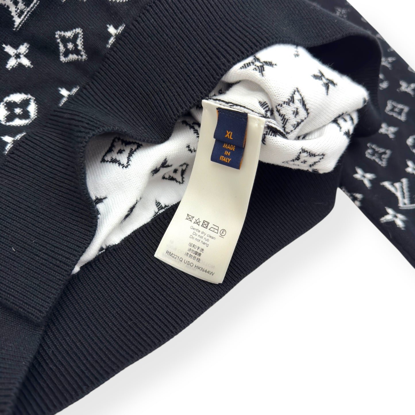 LOUIS VUITTON LVSE MONOGRAM DEGARDÉ CREWNECK SWEATSHIRT BLACK / WHITE XL