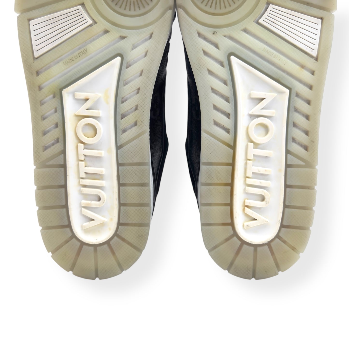 LOUIS VUITTON LV TRAINER BLACK / WHITE UK8