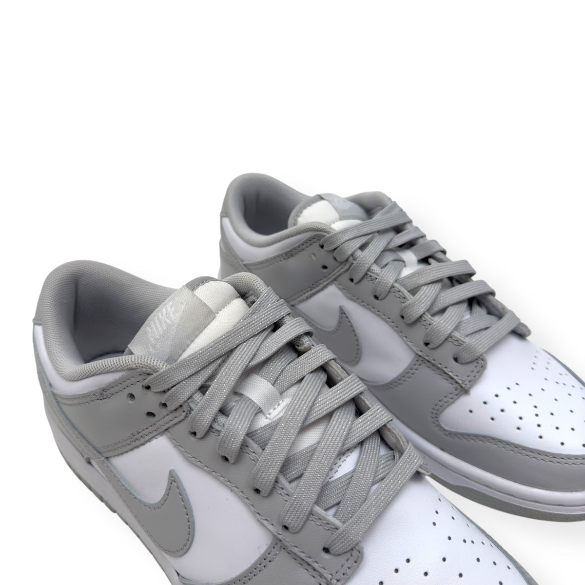 NIKE DUNK LOW TOP SNEAKER GREY UK7