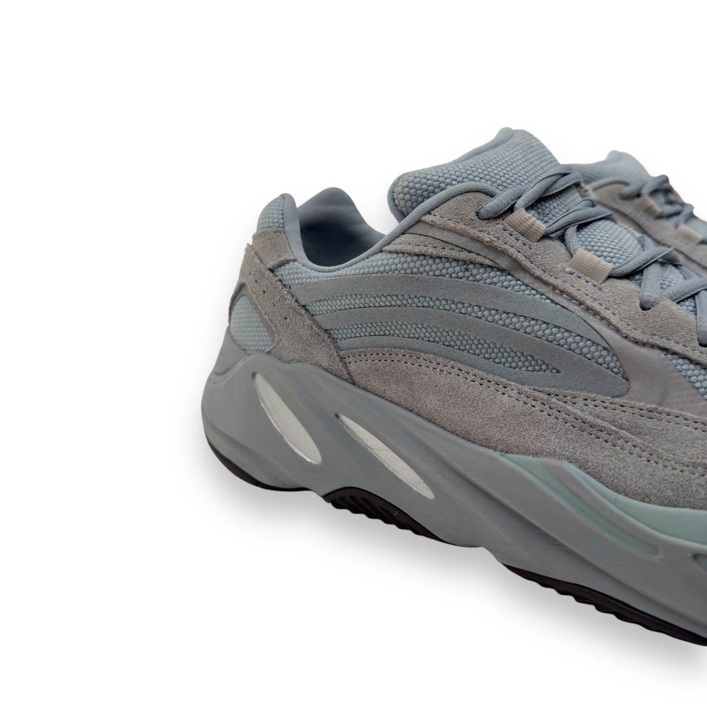 ADIDAS YEEZY BOOST 700 V2 SNEAKER HOSPITAL BLUE UK11