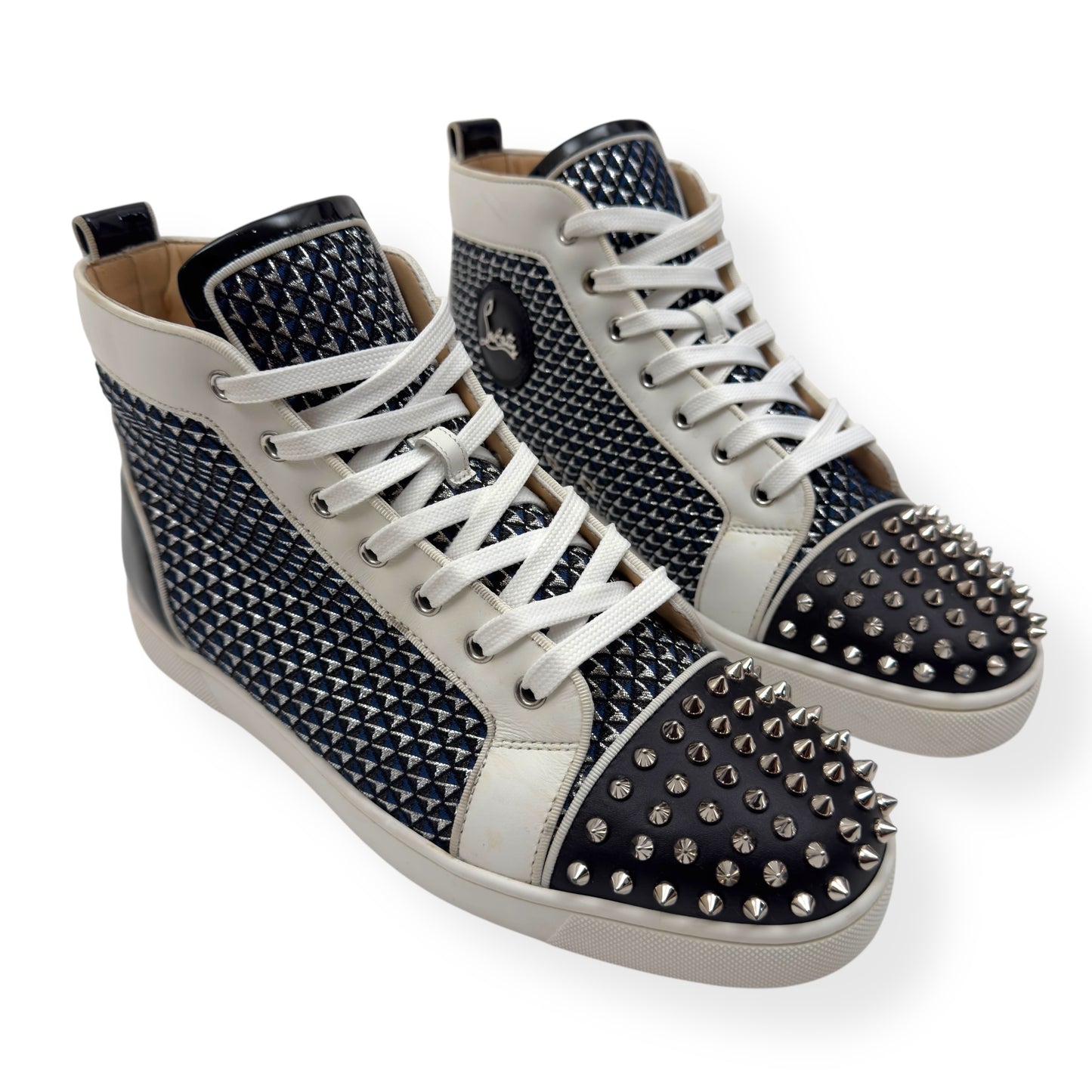 CHRISTIAN LOUBOUTIN LOUIS JUNIOR SPIKES SNEAKER WHITE / NAVY / BLACK 43 / UK9