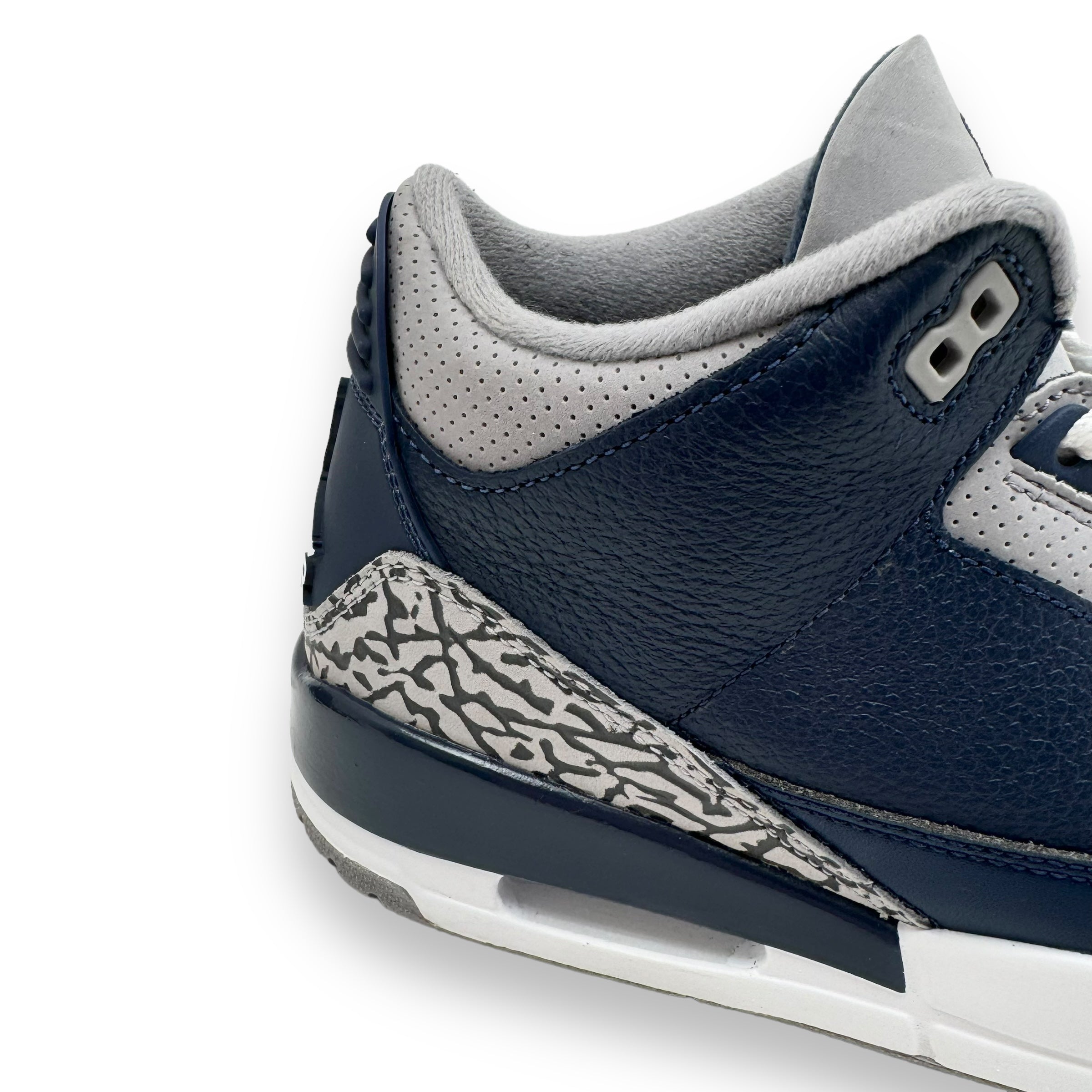 AIR JORDAN 3 RETRO GEORGETOWN SNEAKER NAVY / GREY UK8.5