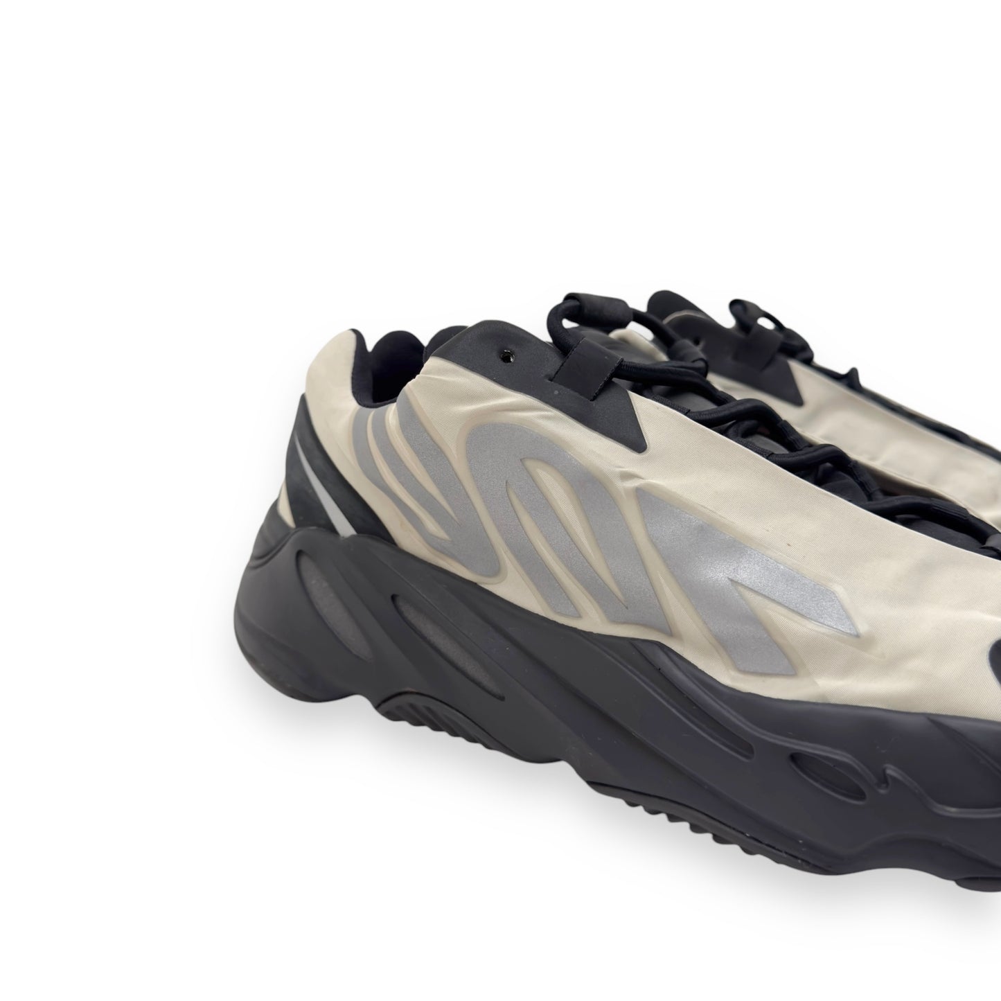 ADIDAS YEEZY BOOST 700 MNVN SNEAKER BONE UK10.5