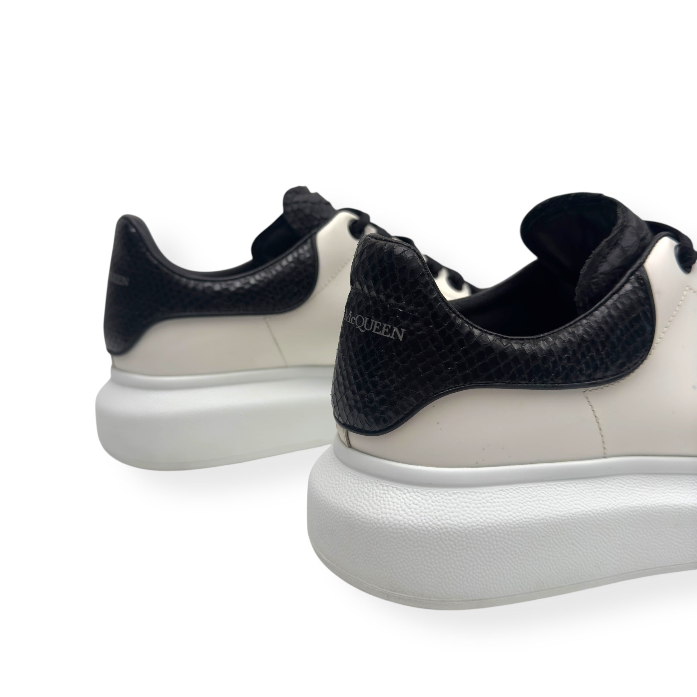 ALEXANDER MCQUEEN OVERSIZED LEATHER / SNAKESKIN SNEAKER WHITE / BLACK 42 / UK8